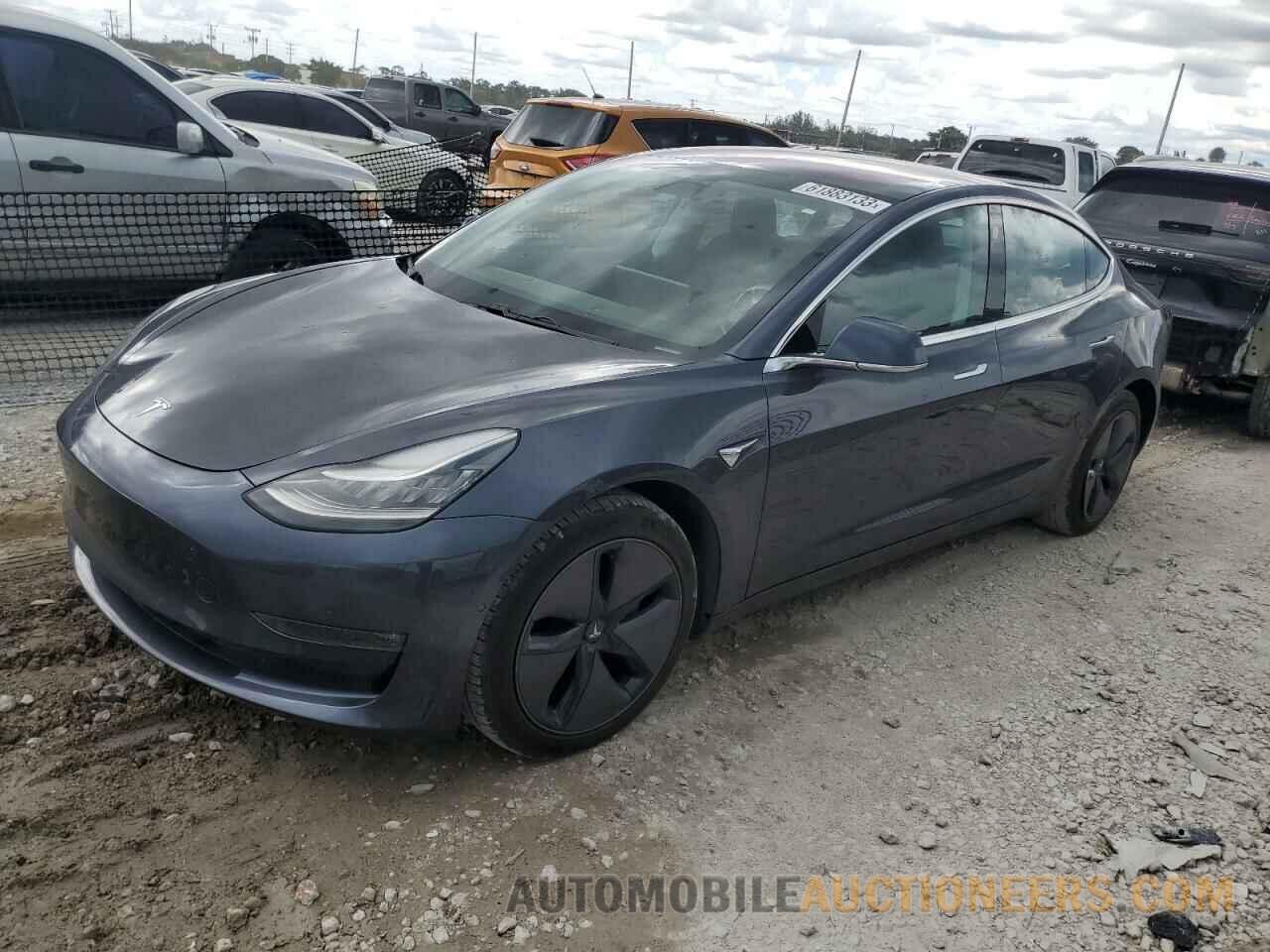 5YJ3E1EAXJF123619 TESLA MODEL 3 2018