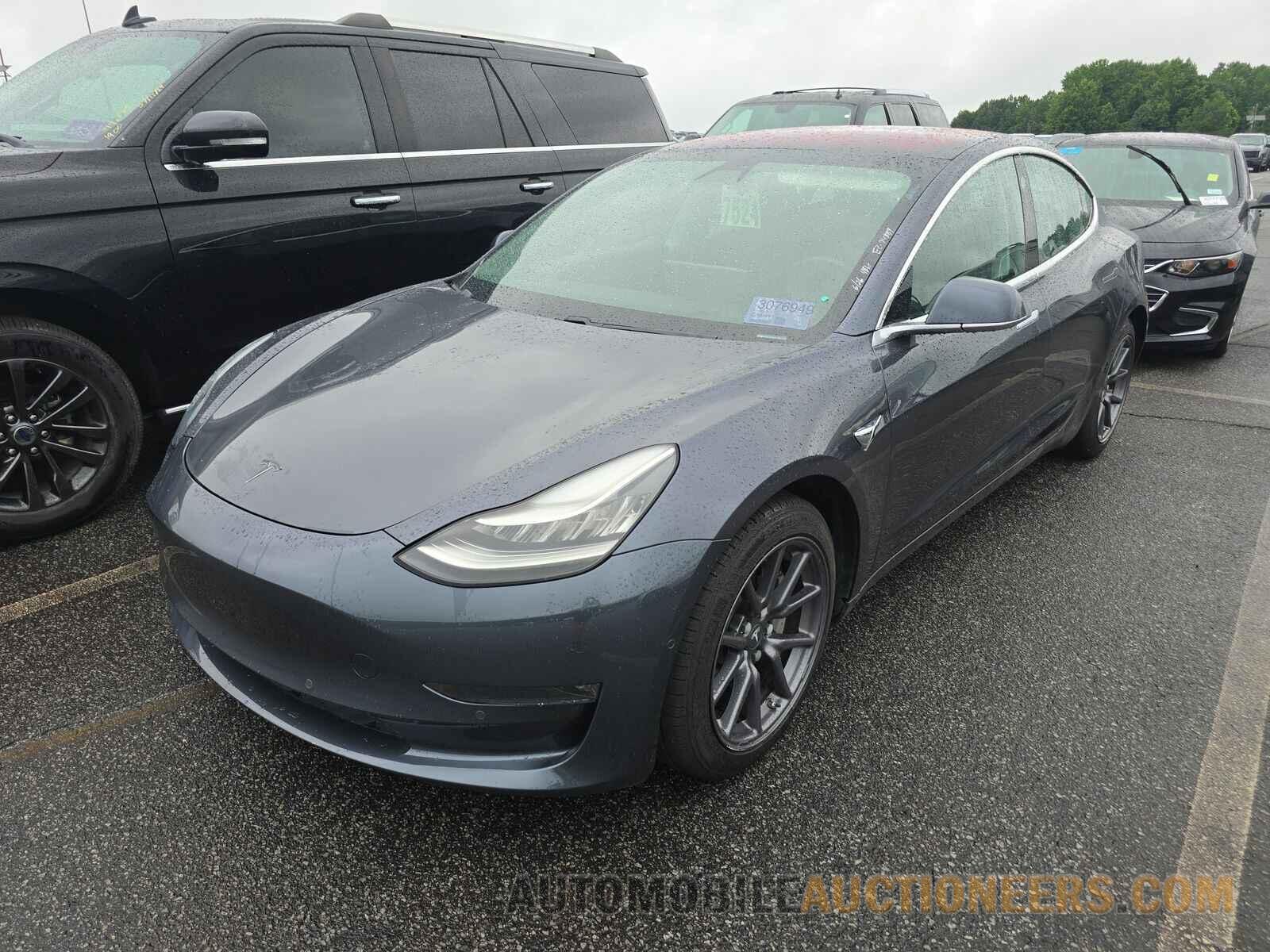 5YJ3E1EAXJF123815 Tesla Model 3 2018