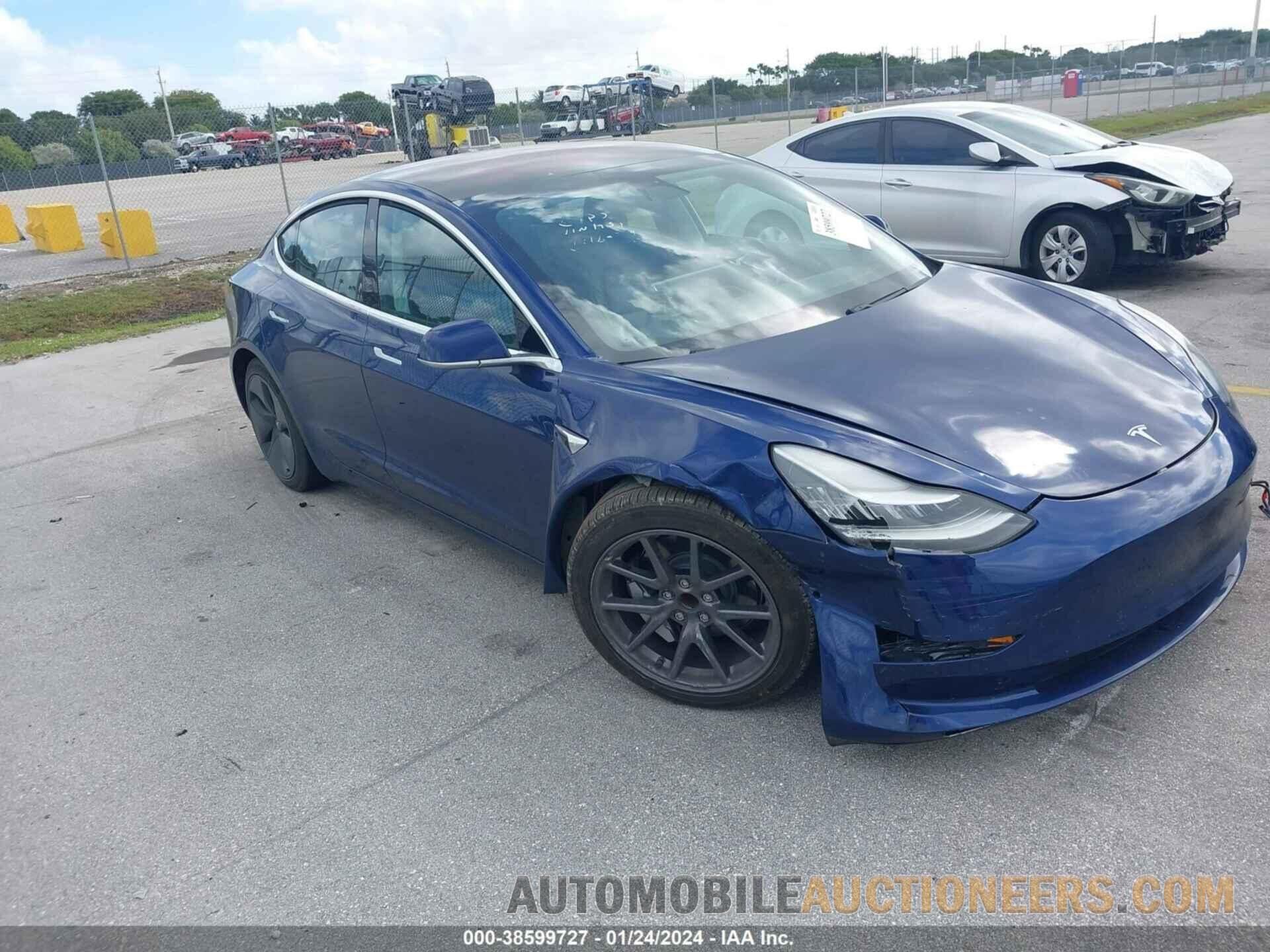 5YJ3E1EAXJF151551 TESLA MODEL 3 2018