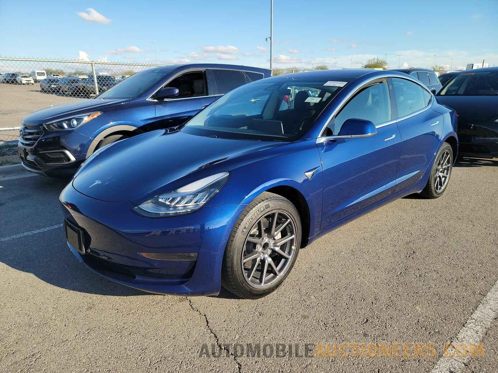 5YJ3E1EAXJF160749 Tesla Model 3 2018