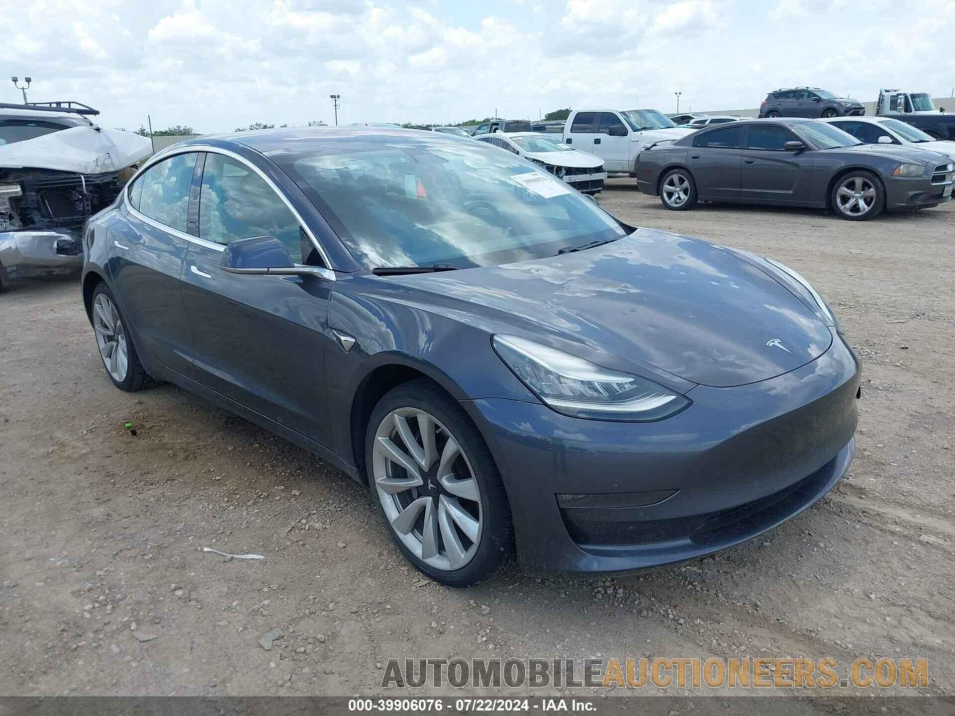 5YJ3E1EAXJF163540 TESLA MODEL 3 2018