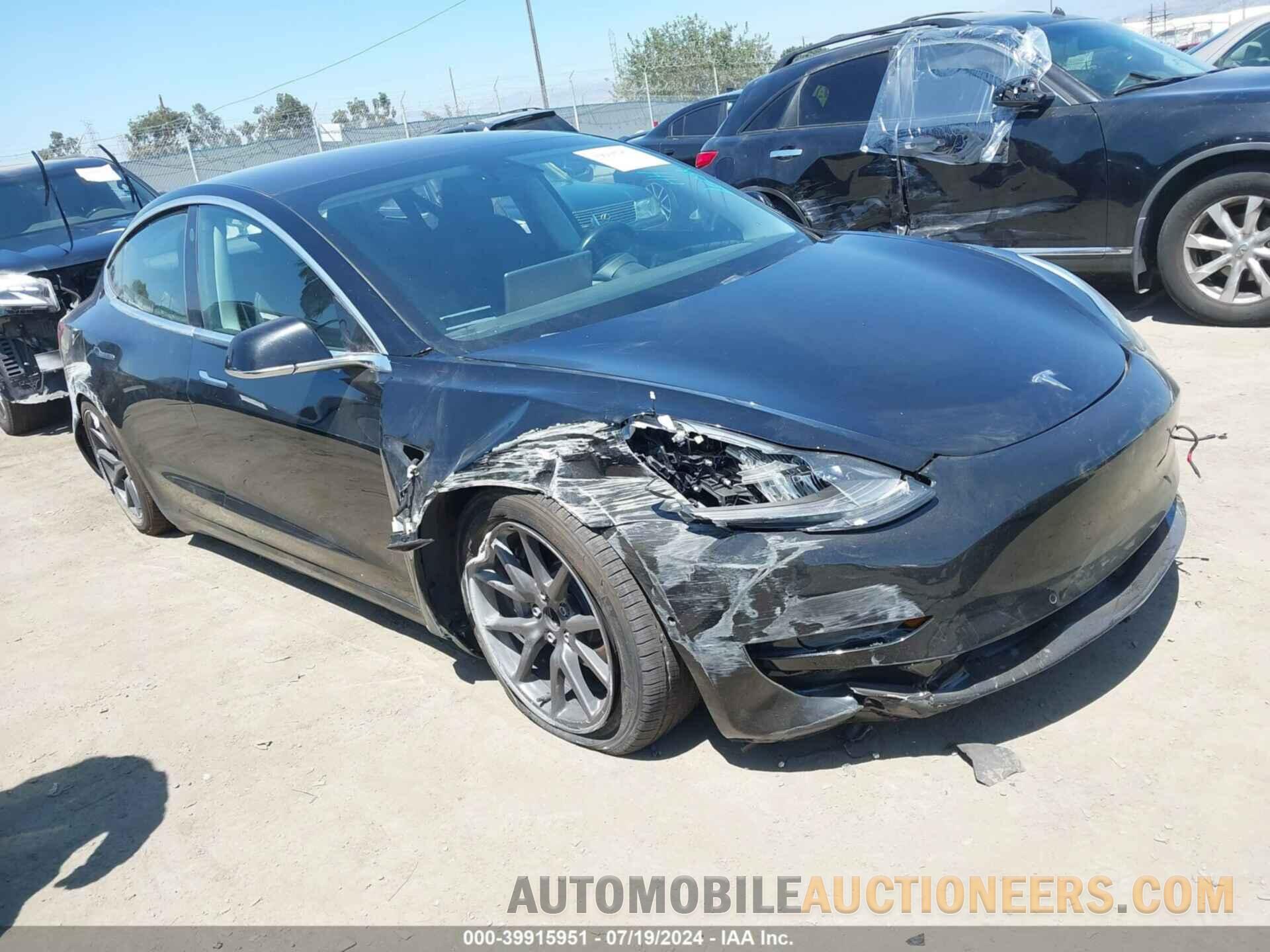 5YJ3E1EAXJF172951 TESLA MODEL 3 2018