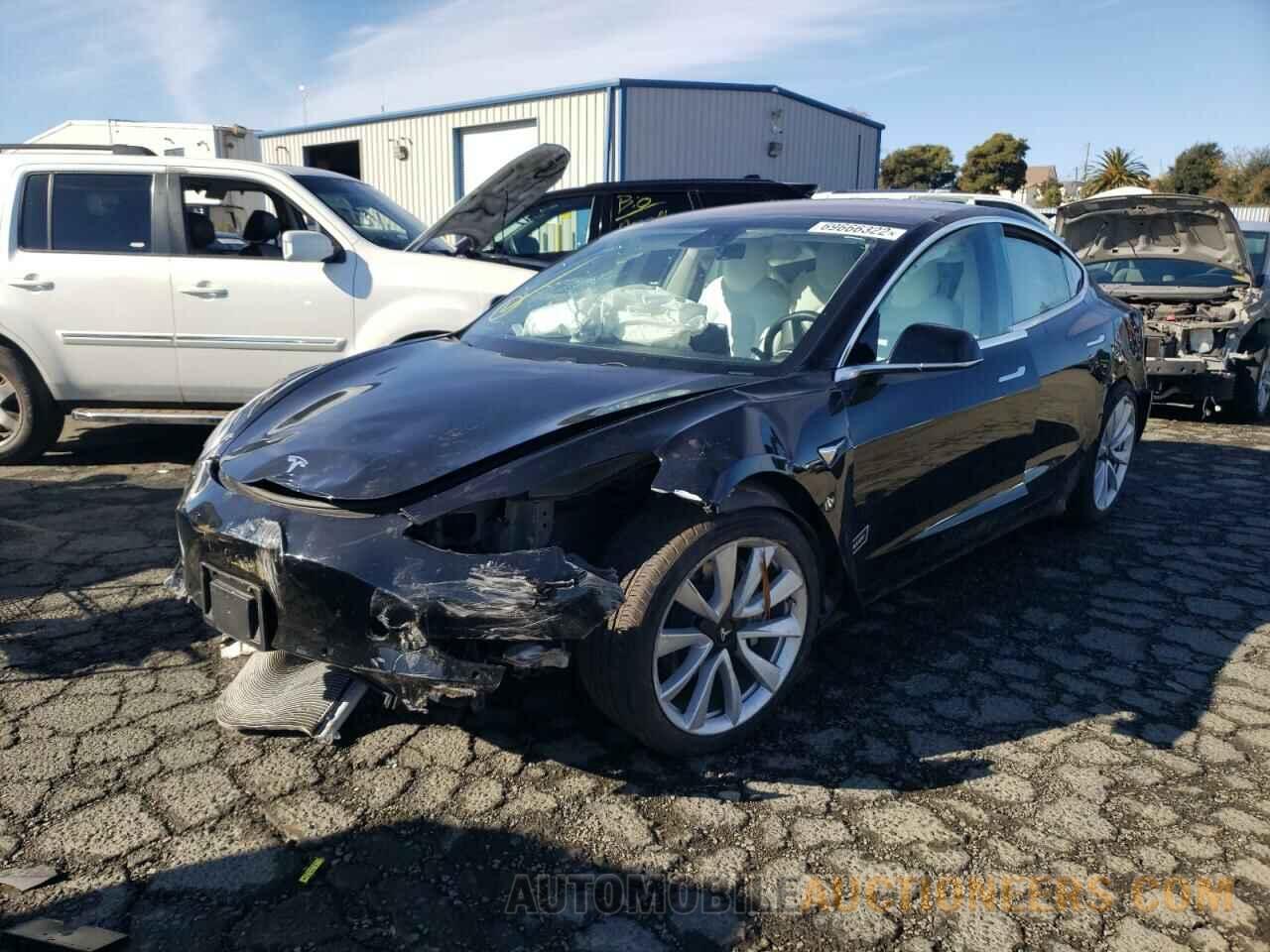 5YJ3E1EAXJF177969 TESLA MODEL 3 2018