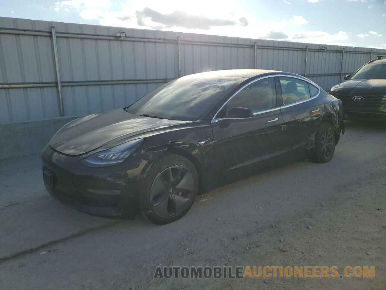 5YJ3E1EAXKF304639 TESLA MODEL 3 2019