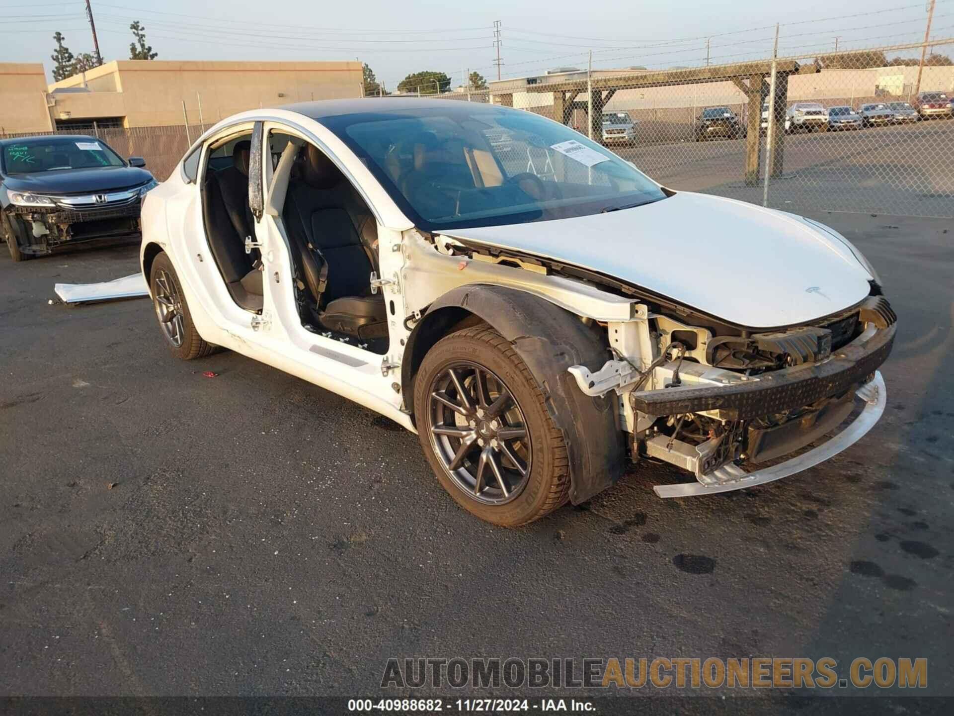 5YJ3E1EAXKF310019 TESLA MODEL 3 2019