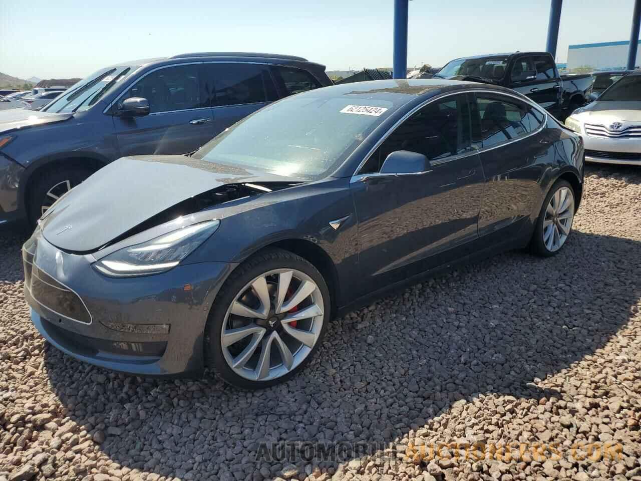 5YJ3E1EAXKF400173 TESLA MODEL 3 2019