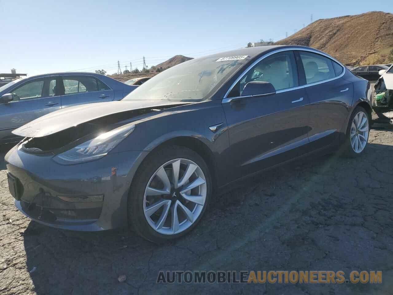 5YJ3E1EAXKF444917 TESLA MODEL 3 2019