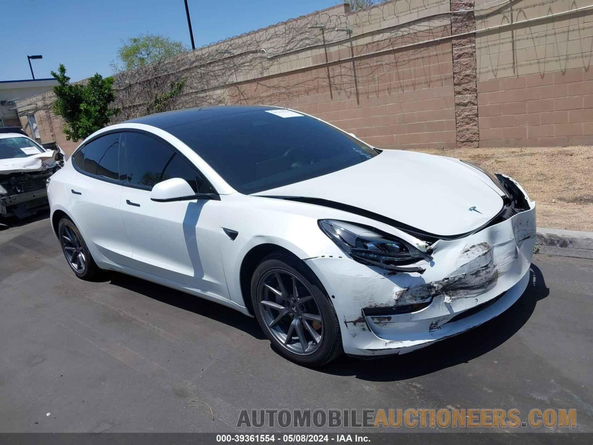 5YJ3E1EAXNF117826 TESLA MODEL 3 2022