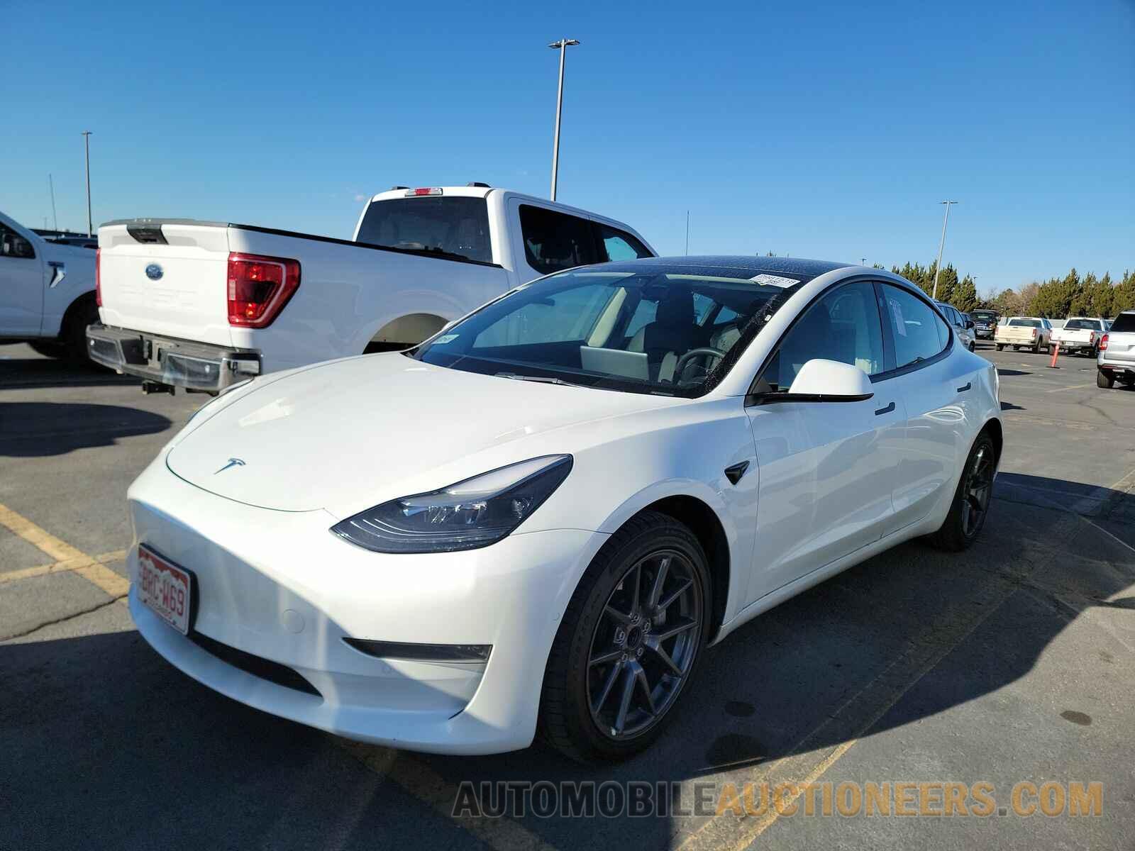 5YJ3E1EAXNF185723 Tesla Model 3 2022