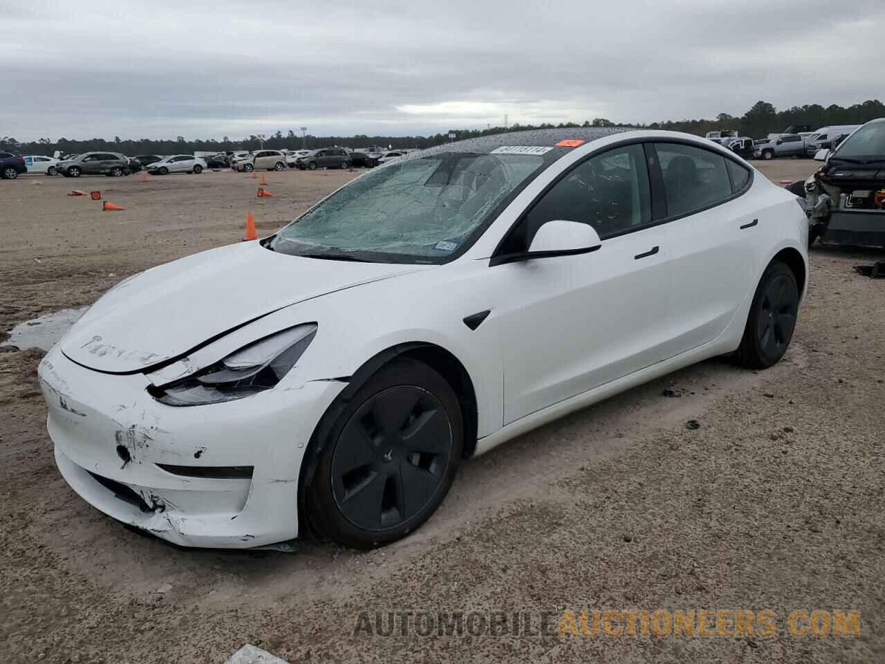 5YJ3E1EAXNF331358 TESLA MODEL 3 2022