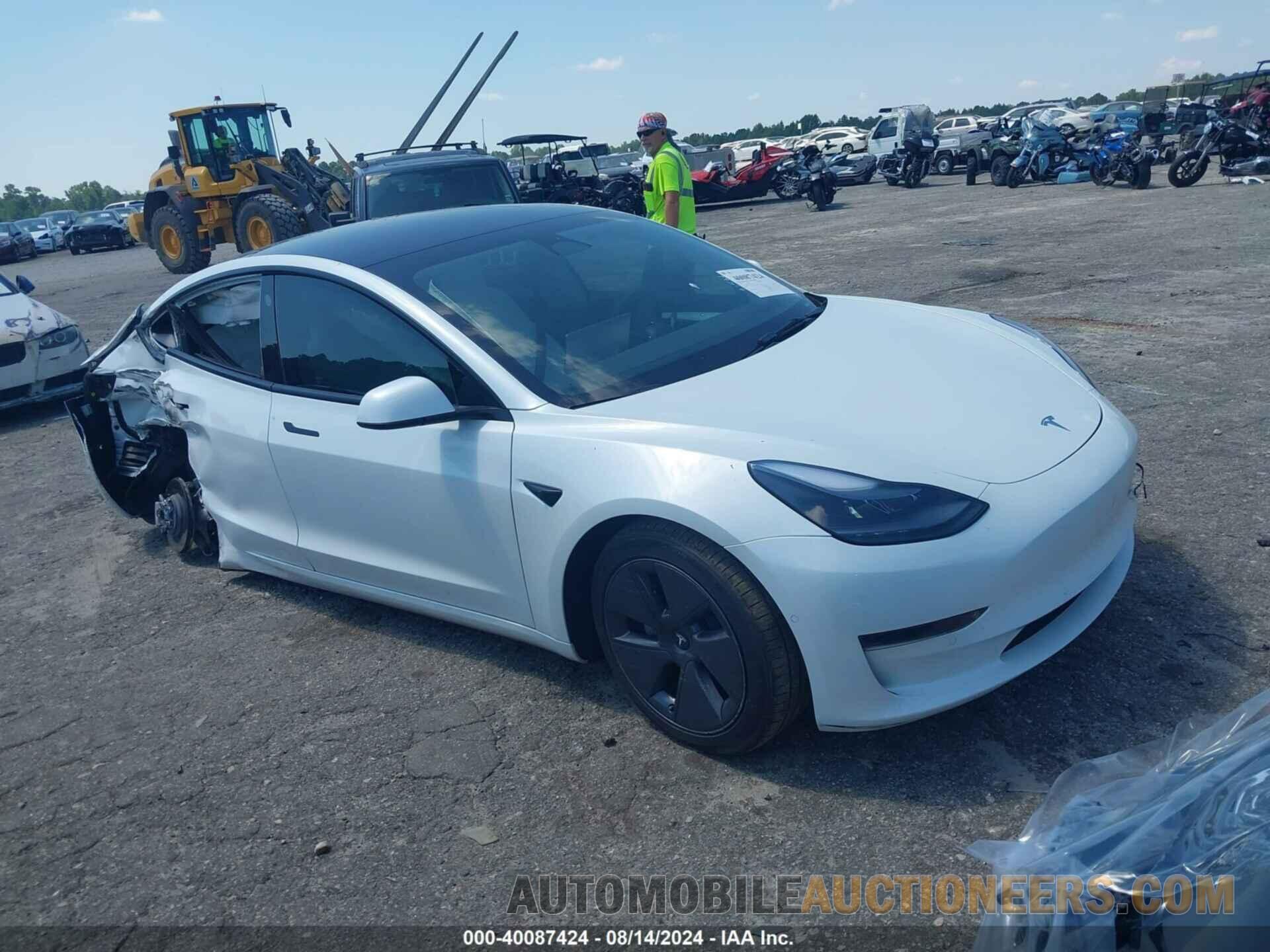 5YJ3E1EAXNF360164 TESLA MODEL 3 2022