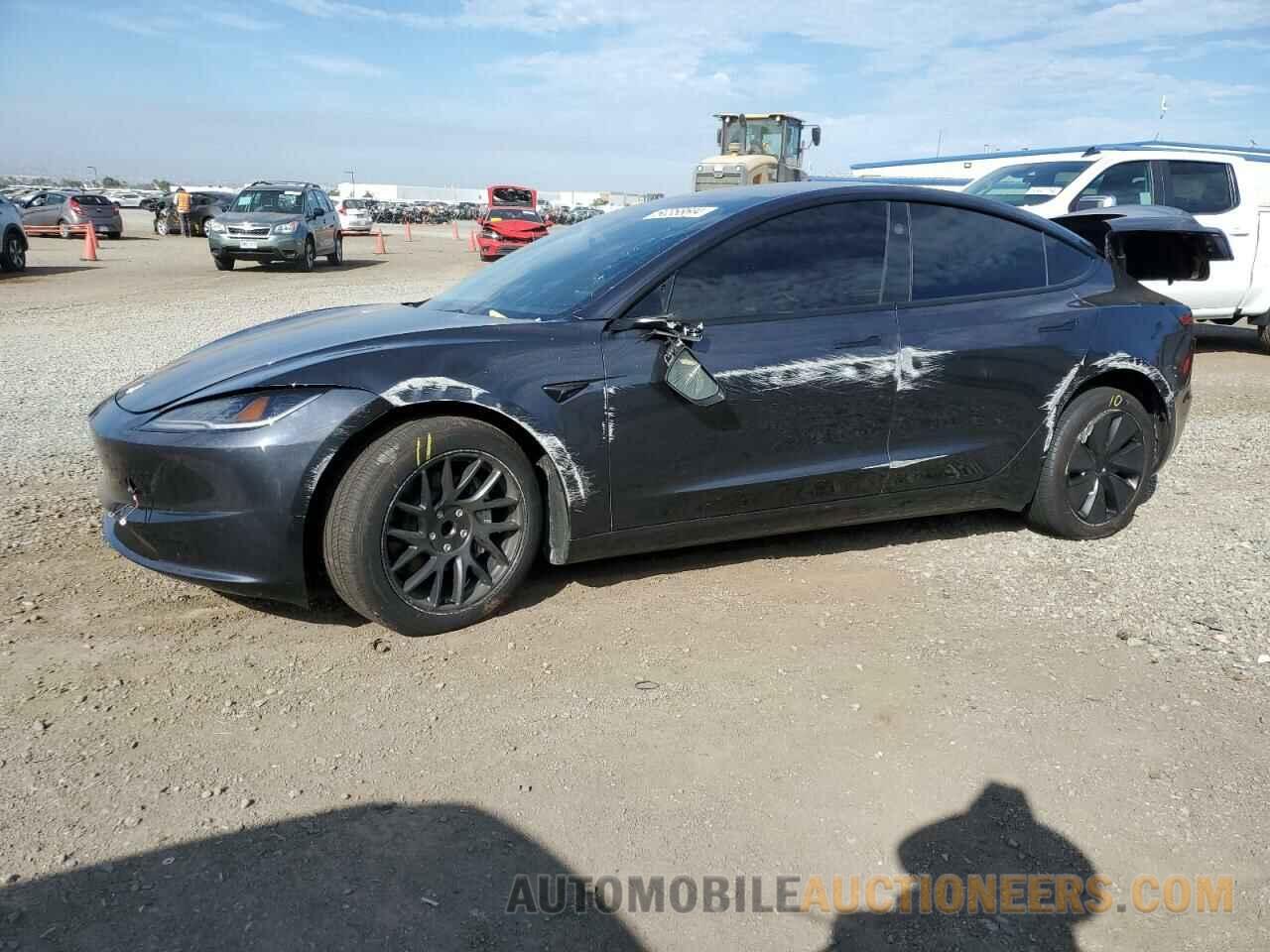 5YJ3E1EAXRF725223 TESLA MODEL 3 2024