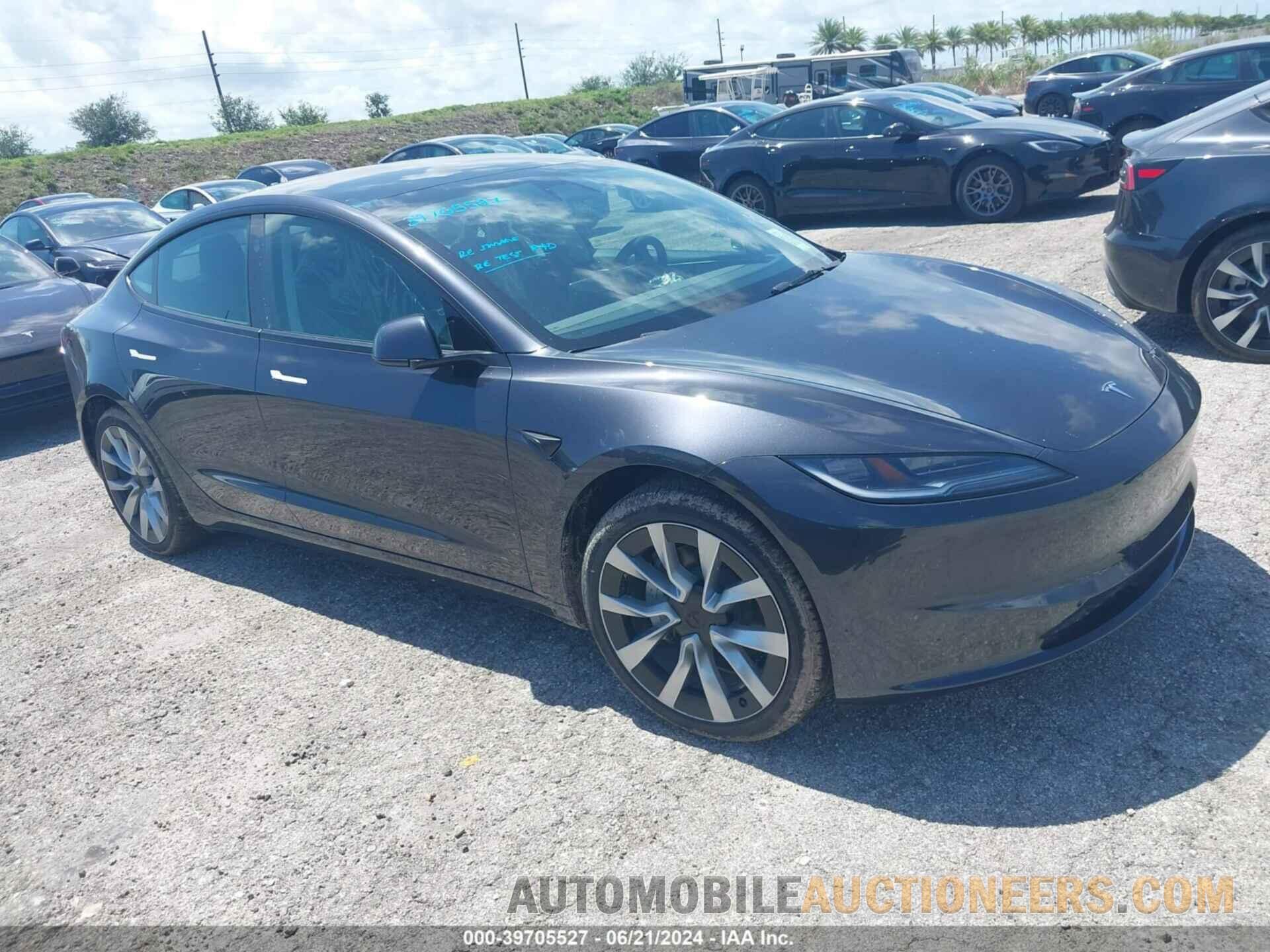 5YJ3E1EAXRF752132 TESLA MODEL 3 2024