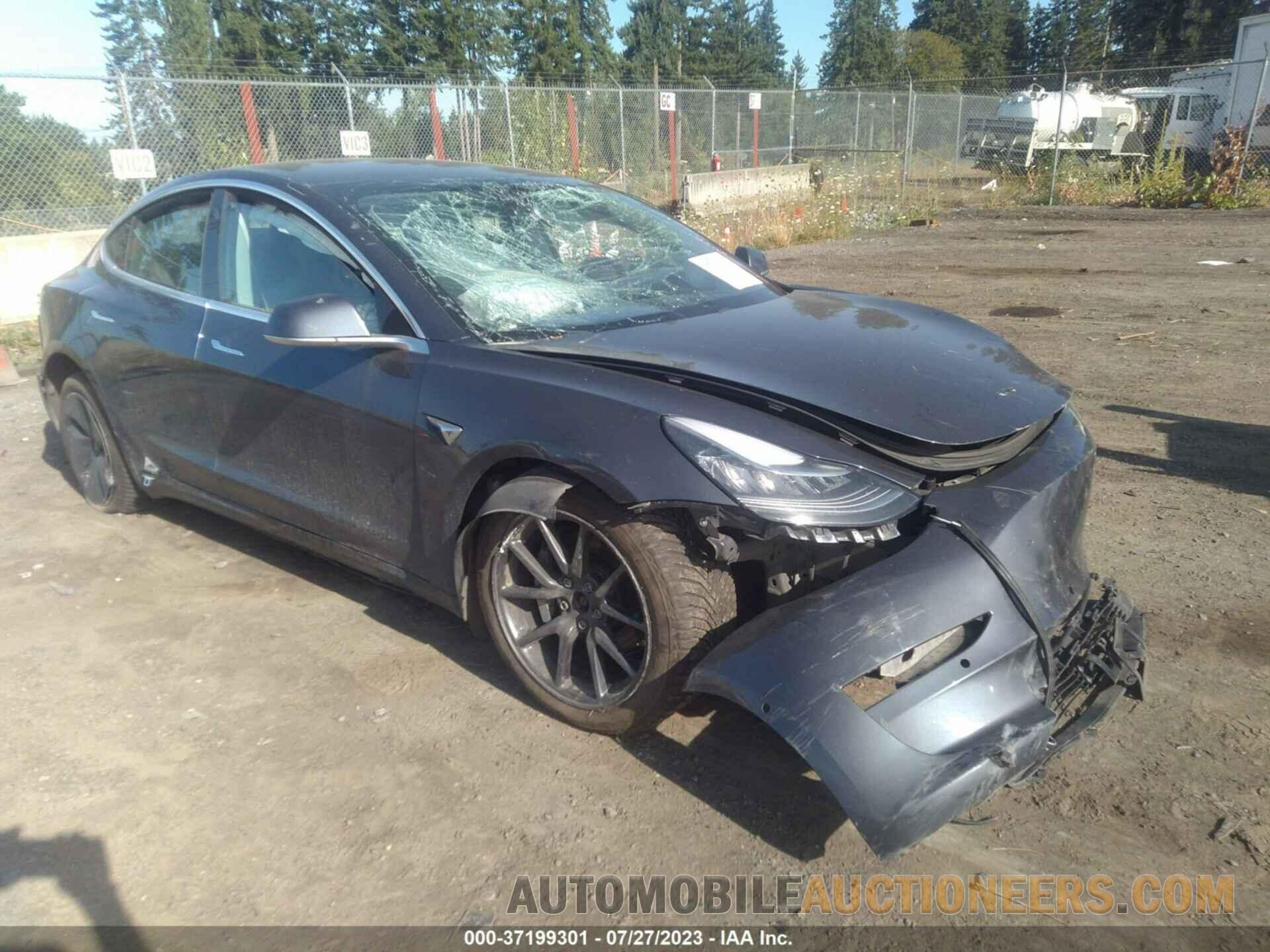 5YJ3E1EB0JF066212 TESLA MODEL 3 2018