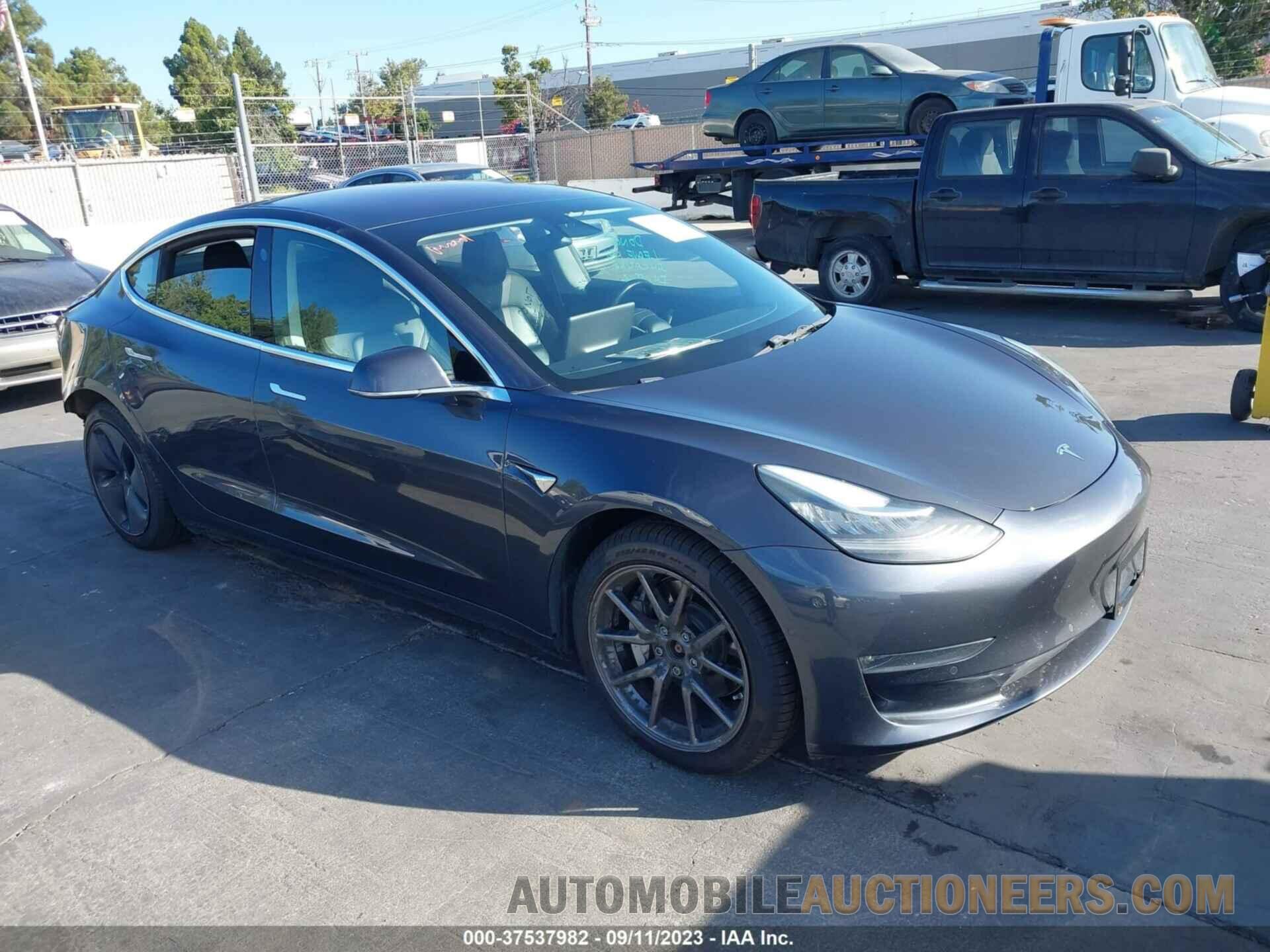 5YJ3E1EB0JF066260 TESLA MODEL 3 2018