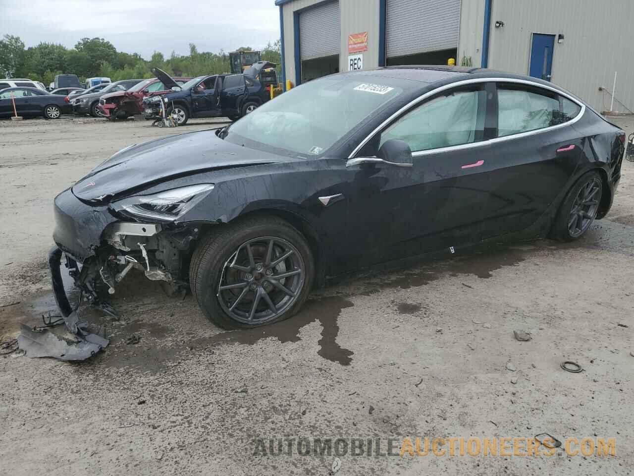 5YJ3E1EB0JF084628 TESLA MODEL 3 2018