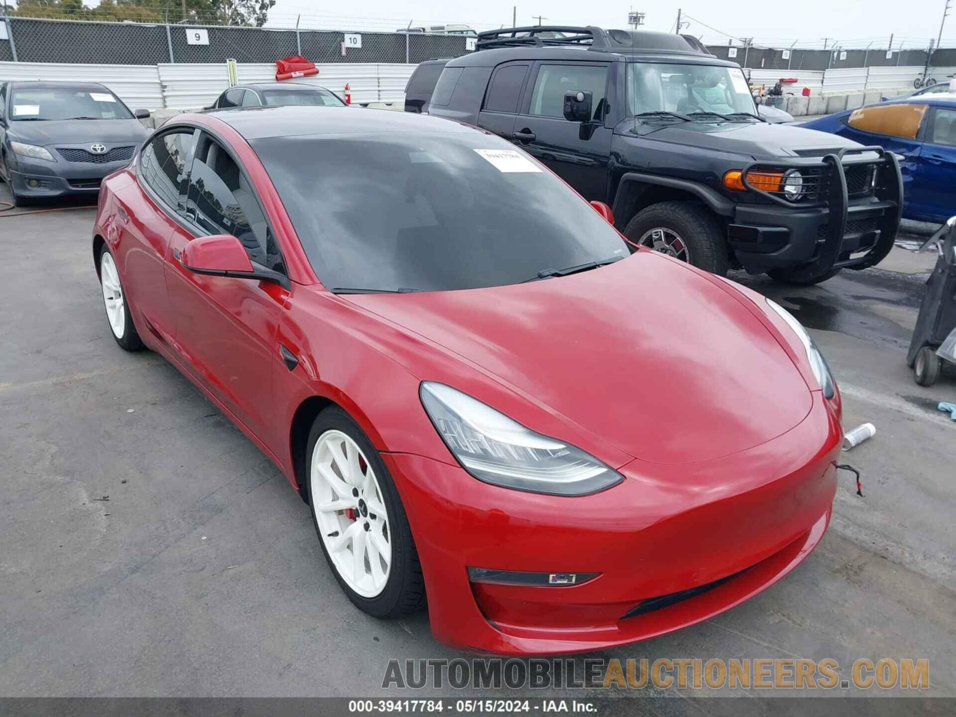 5YJ3E1EB0JF085844 TESLA MODEL 3 2018