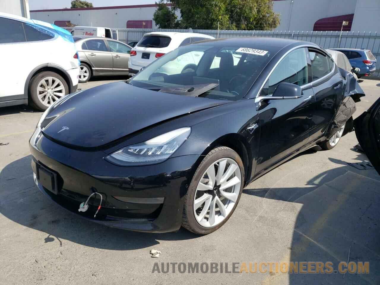 5YJ3E1EB0JF086640 TESLA MODEL 3 2018