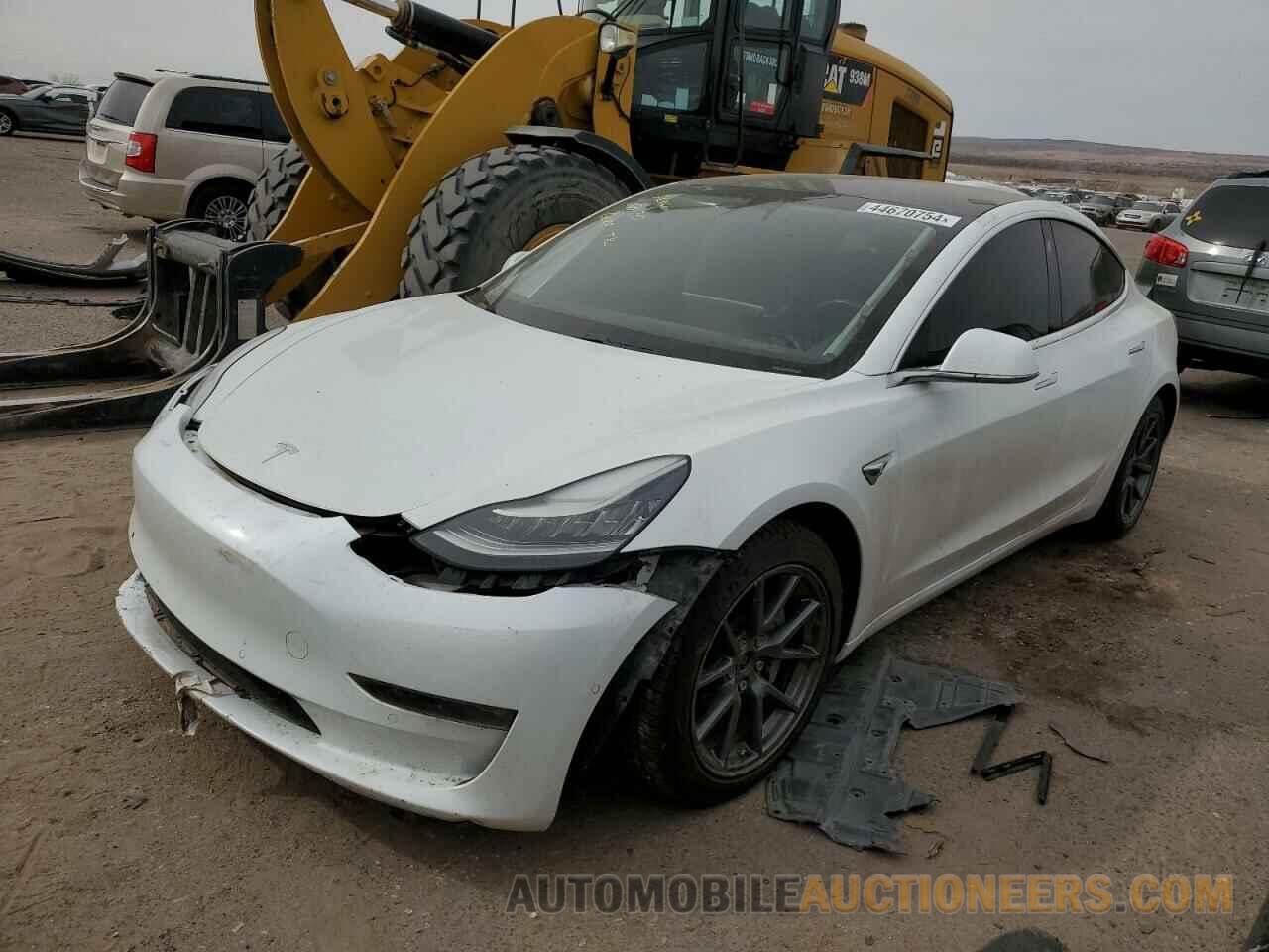 5YJ3E1EB0JF093880 TESLA MODEL 3 2018