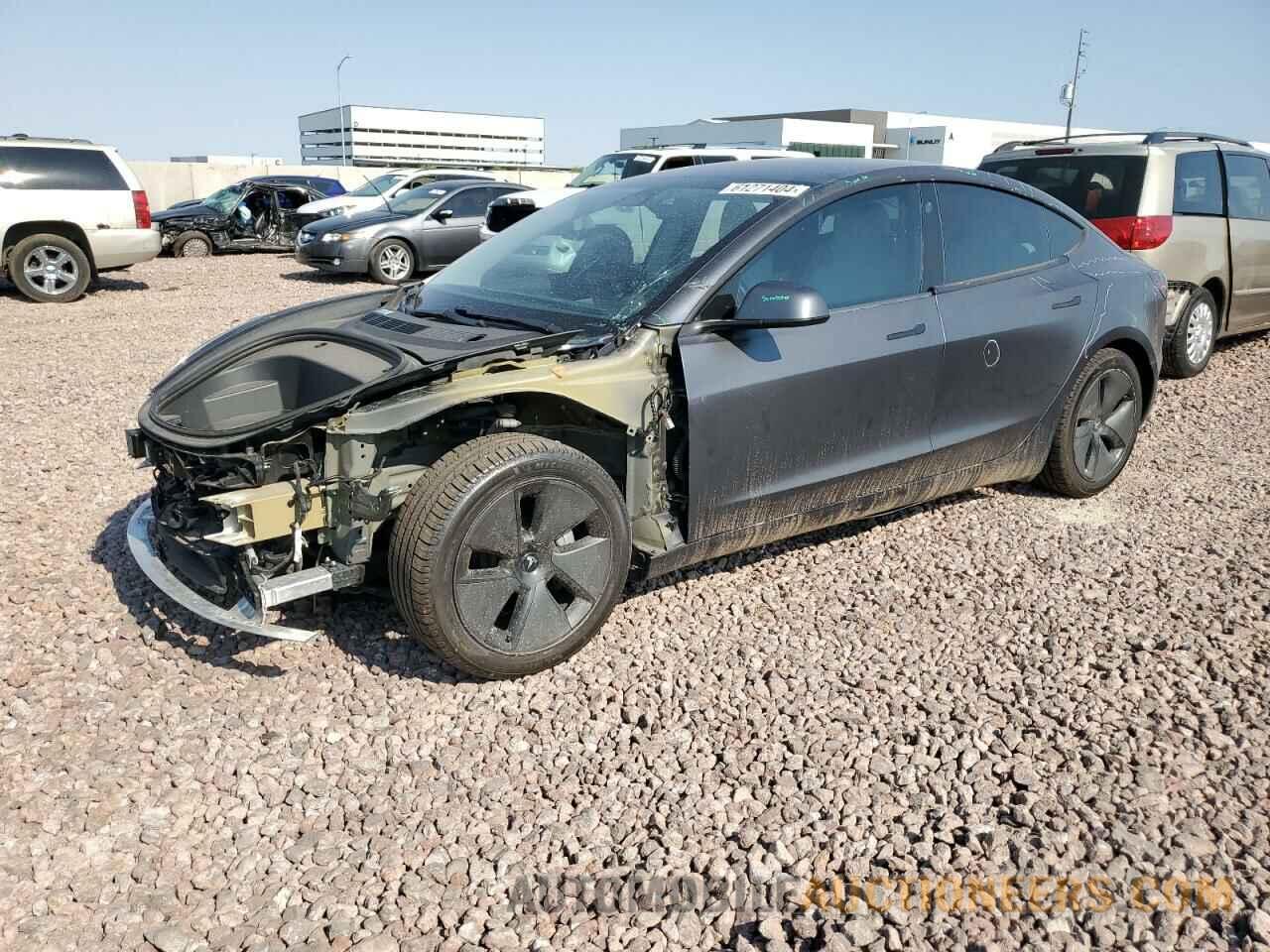 5YJ3E1EB0JF096083 TESLA MODEL 3 2018