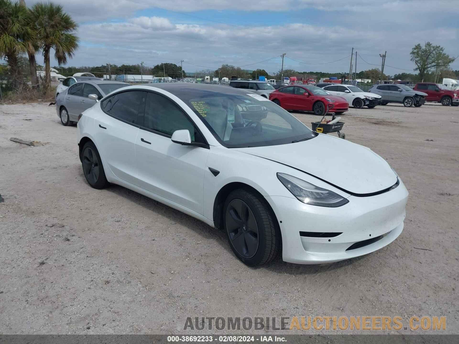 5YJ3E1EB0JF096827 TESLA MODEL 3 2018