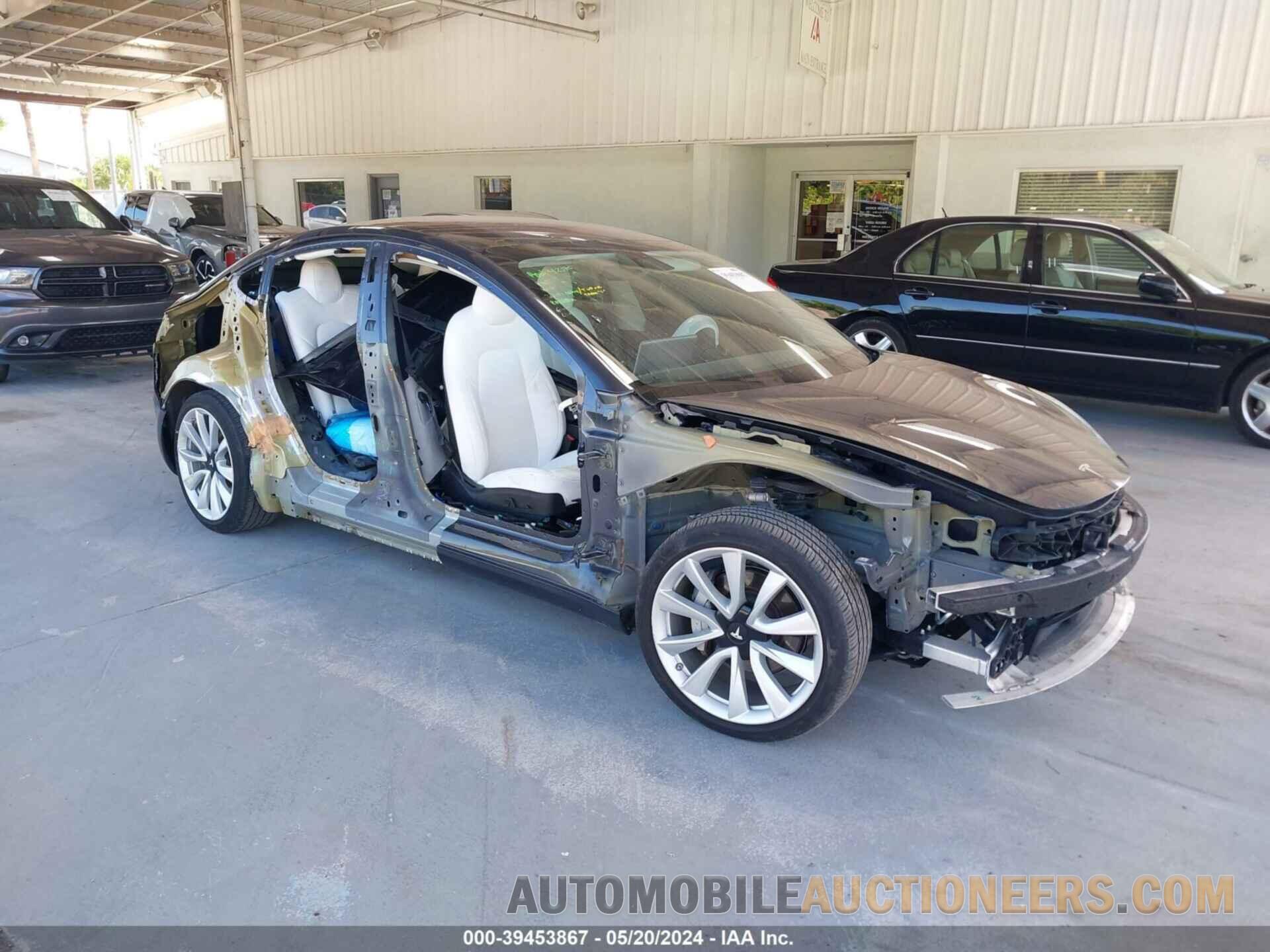 5YJ3E1EB0JF097167 TESLA MODEL 3 2018