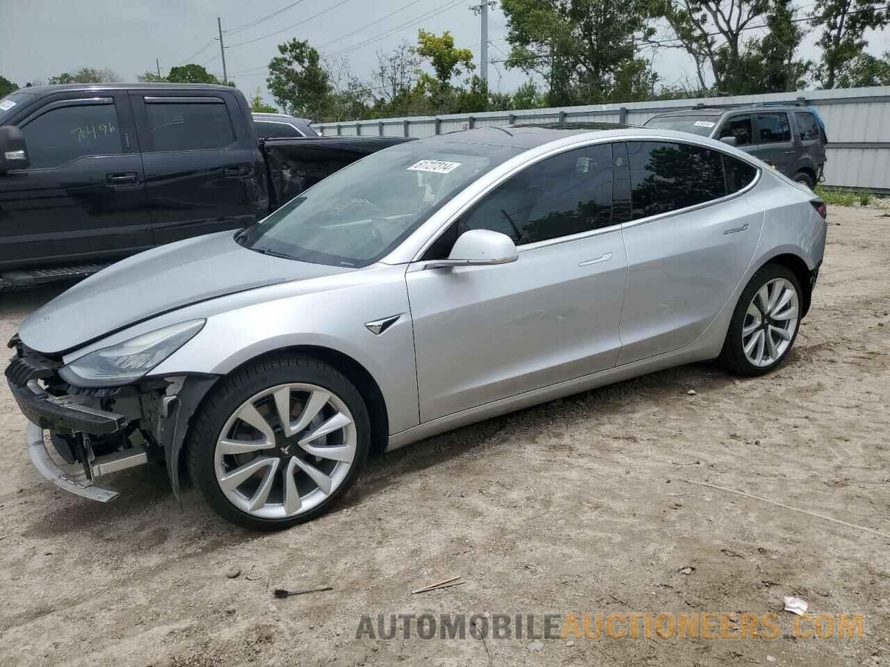 5YJ3E1EB0JF097282 TESLA MODEL 3 2018