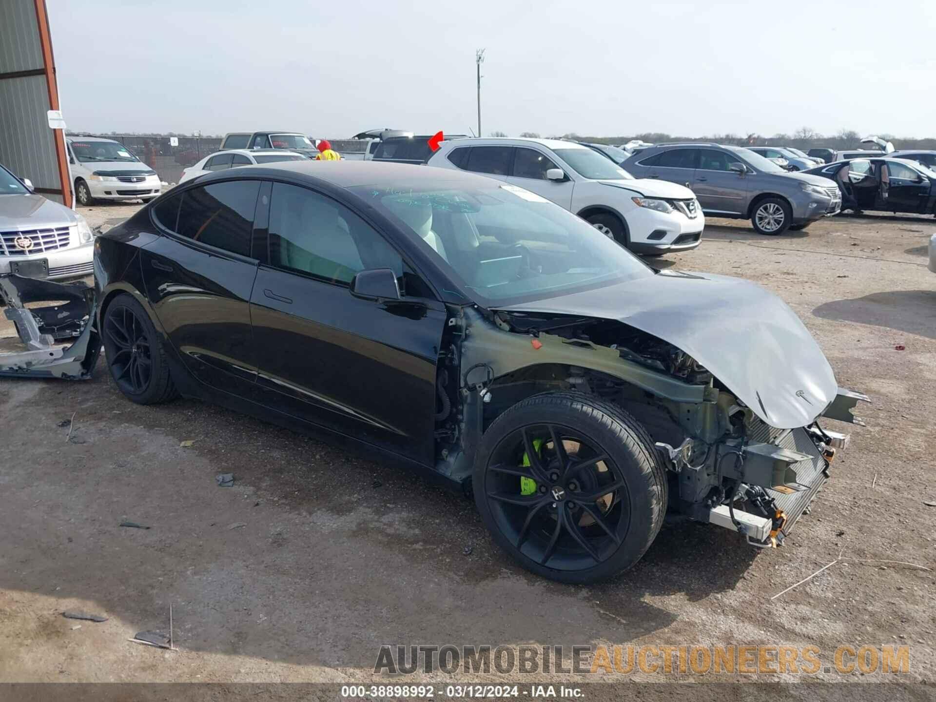 5YJ3E1EB0JF099257 TESLA MODEL 3 2018