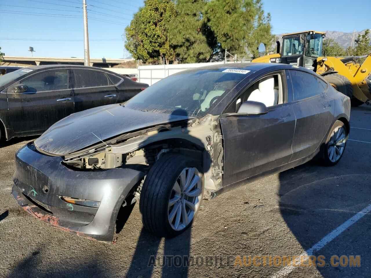 5YJ3E1EB0JF100438 TESLA MODEL 3 2018