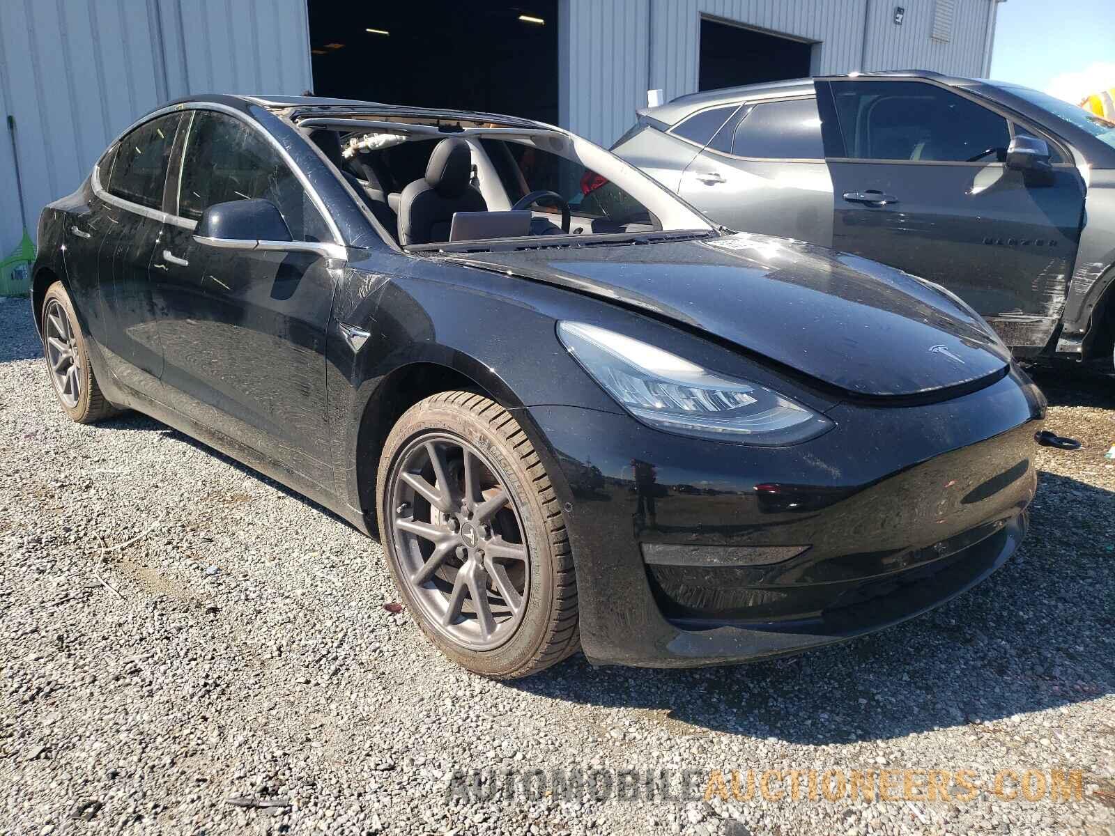 5YJ3E1EB0JF103131 TESLA MODEL 3 2018