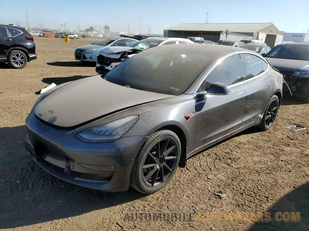 5YJ3E1EB0JF103985 TESLA MODEL 3 2018