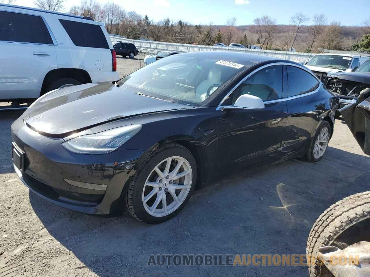 5YJ3E1EB0JF112881 TESLA MODEL 3 2018