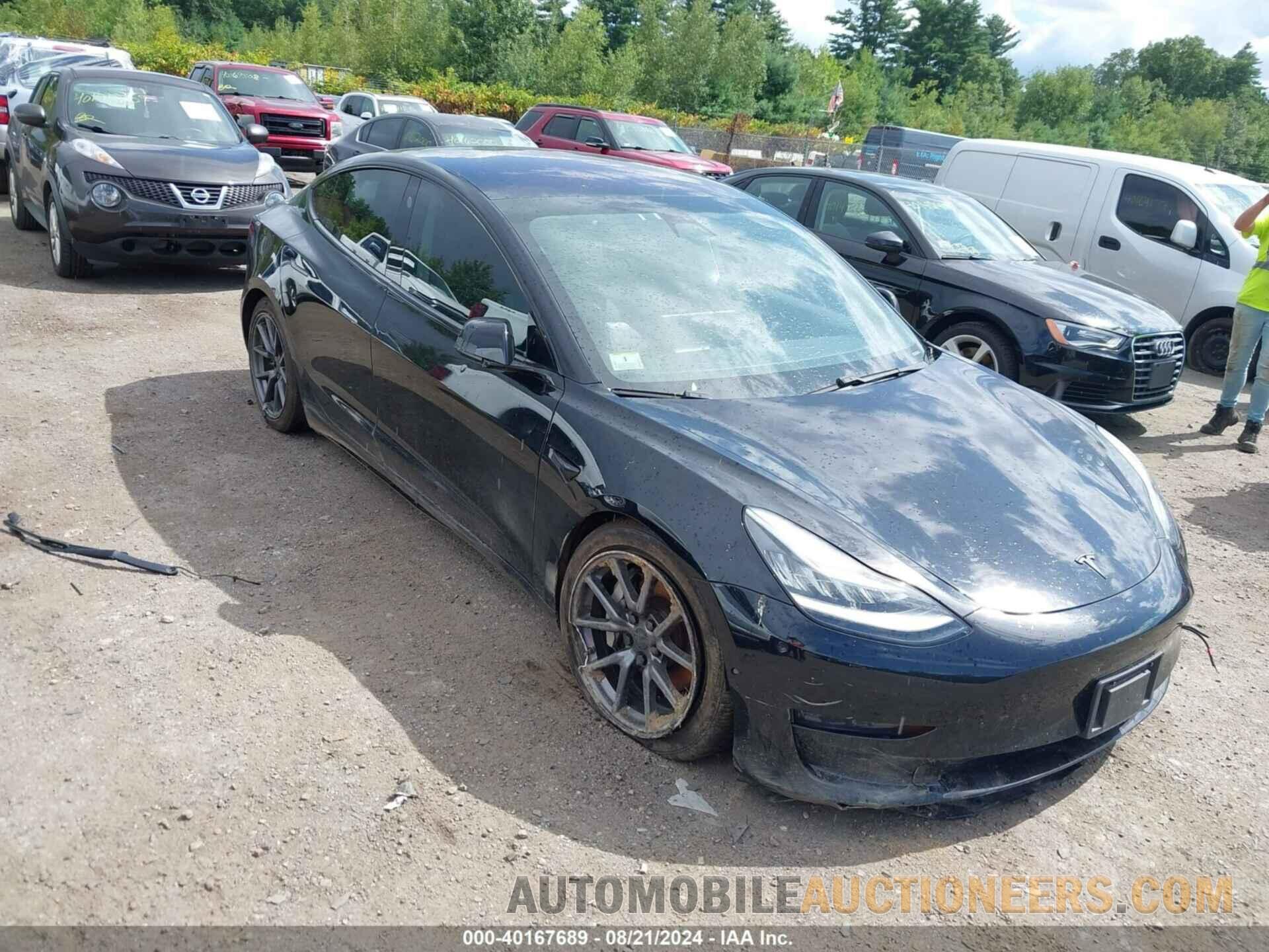 5YJ3E1EB0JF113609 TESLA MODEL 3 2018