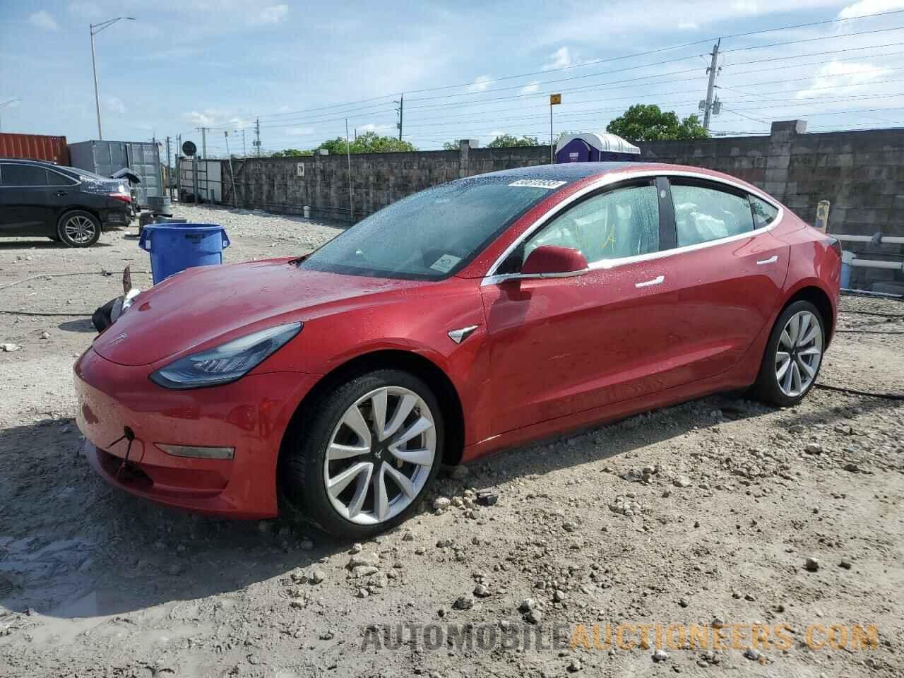 5YJ3E1EB0JF121693 TESLA MODEL 3 2018