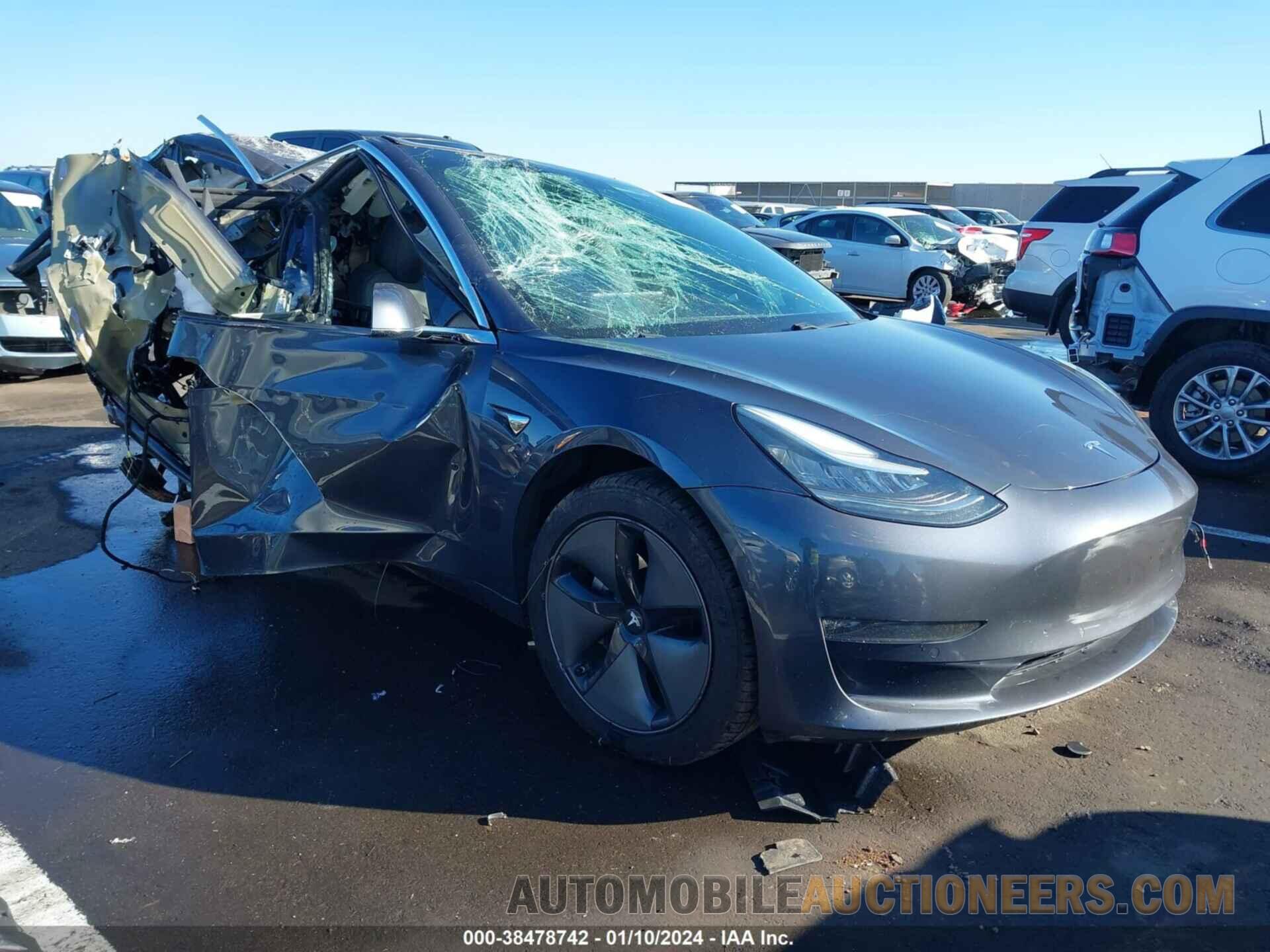 5YJ3E1EB0JF128515 TESLA MODEL 3 2018