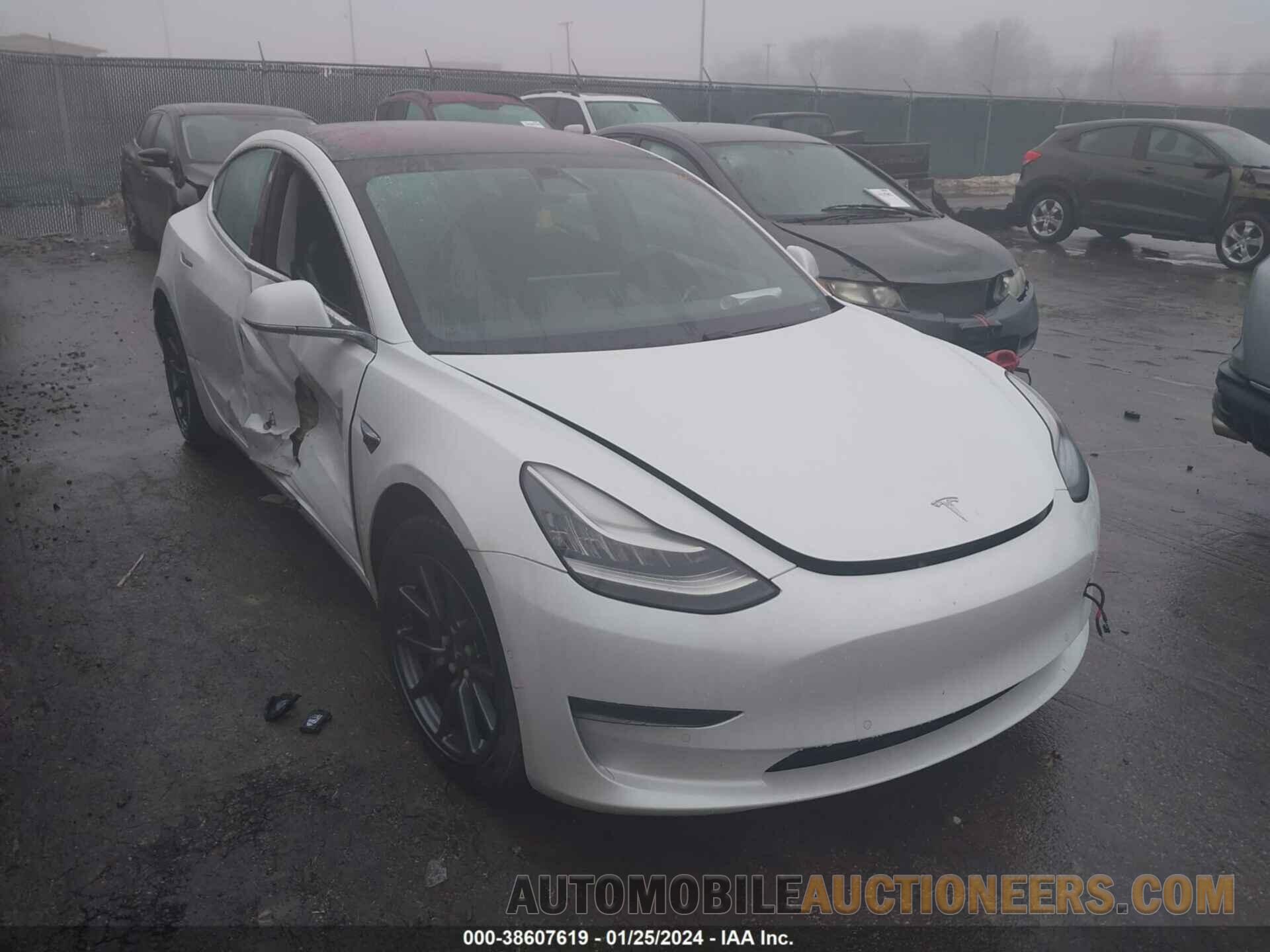 5YJ3E1EB0JF131379 TESLA MODEL 3 2018