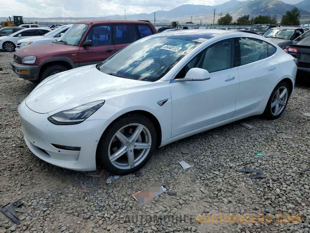 5YJ3E1EB0JF134749 TESLA MODEL 3 2018