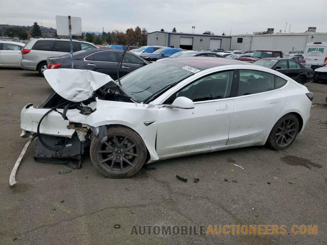 5YJ3E1EB0JF178993 TESLA MODEL 3 2018