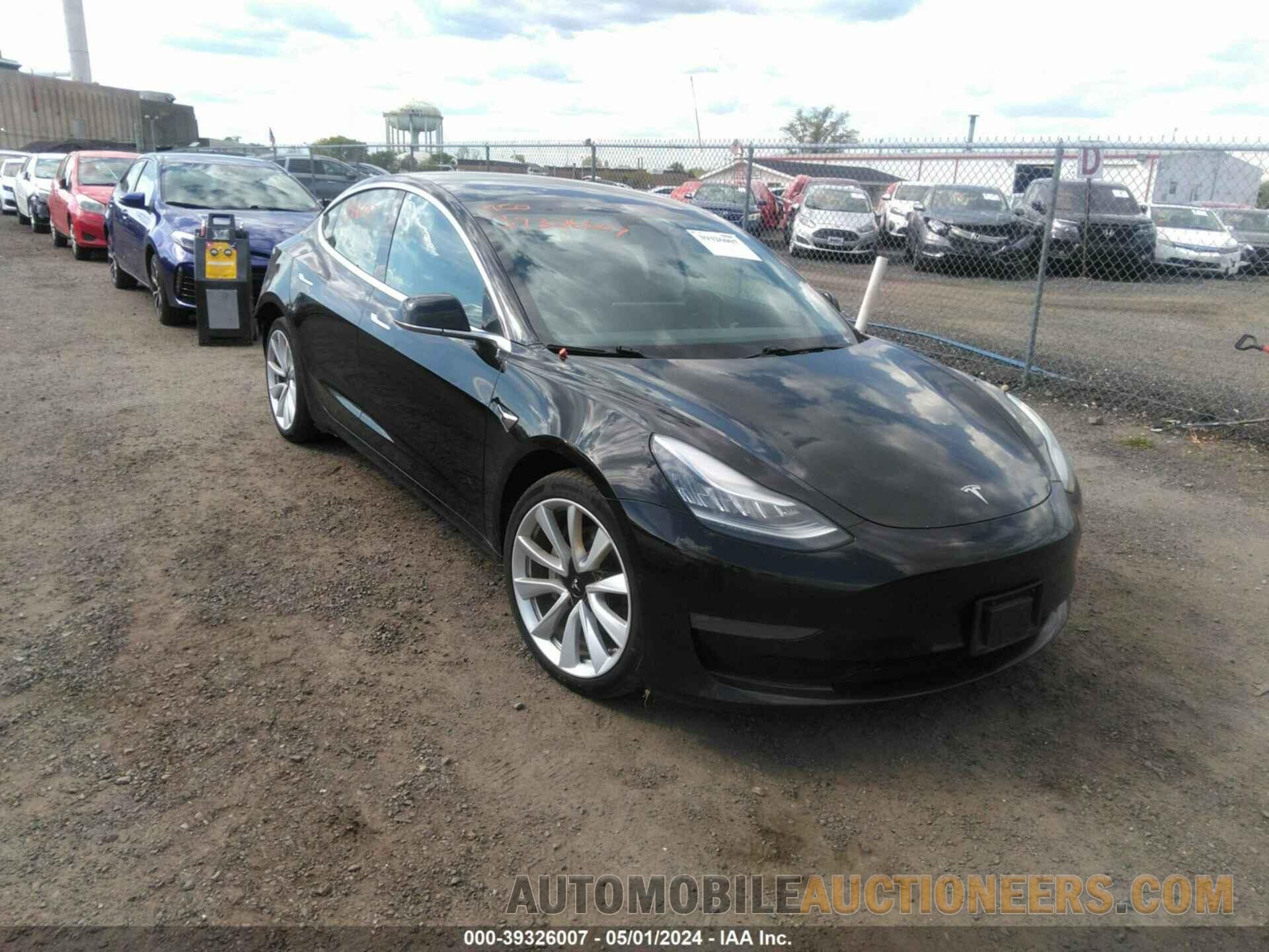 5YJ3E1EB0KF388737 TESLA MODEL 3 2019