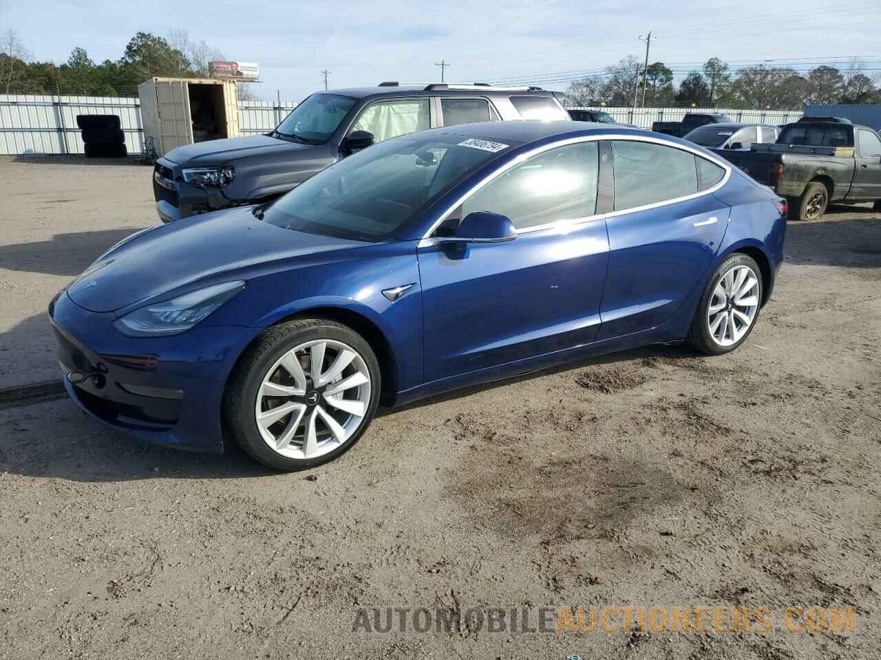 5YJ3E1EB0KF390083 TESLA MODEL 3 2019