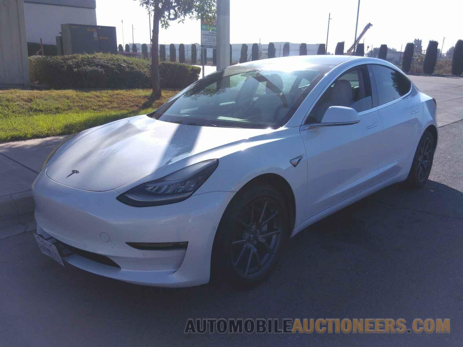 5YJ3E1EB0KF391136 Tesla Model 3 2019