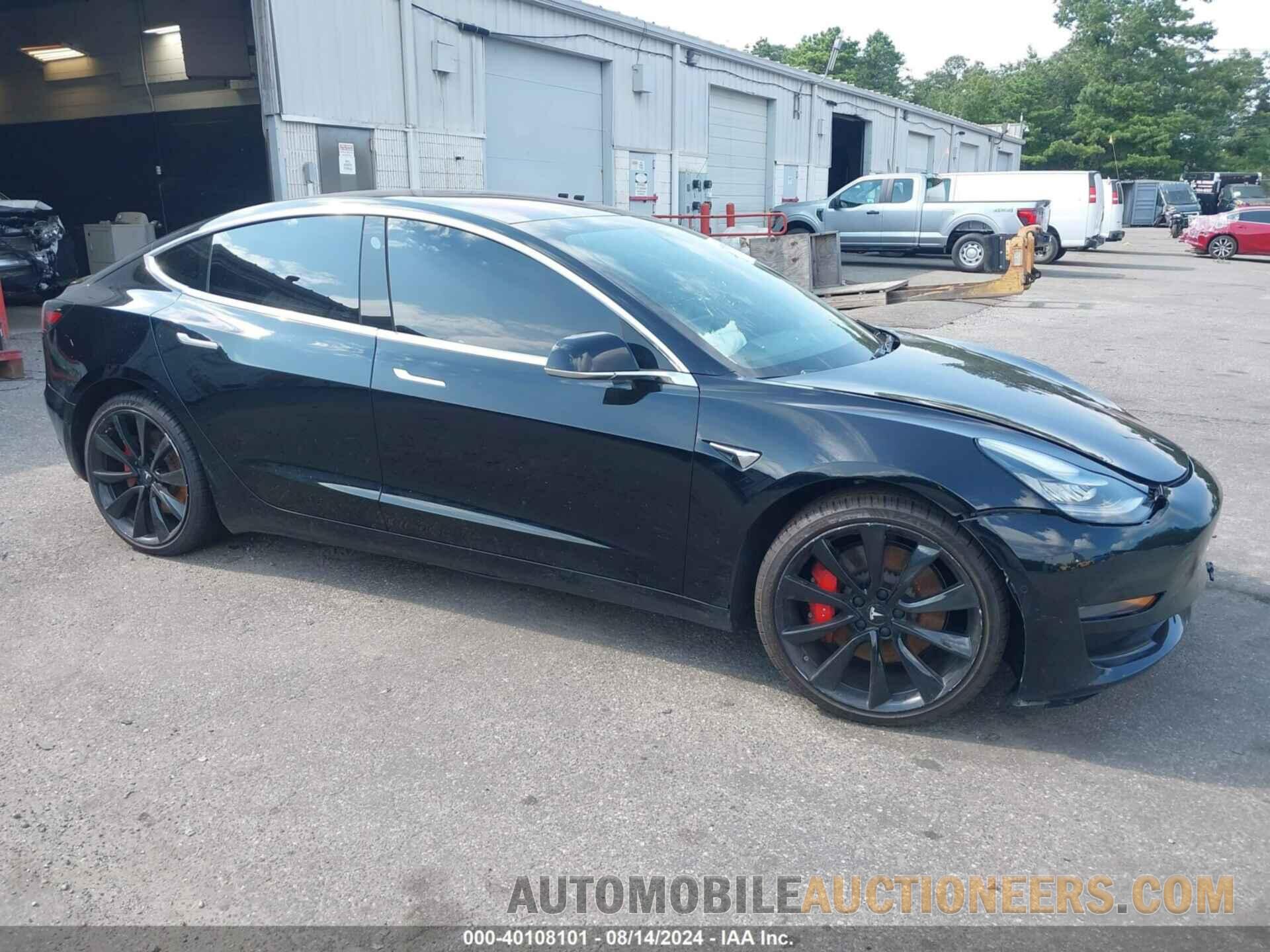 5YJ3E1EB0KF440738 TESLA MODEL 3 2019