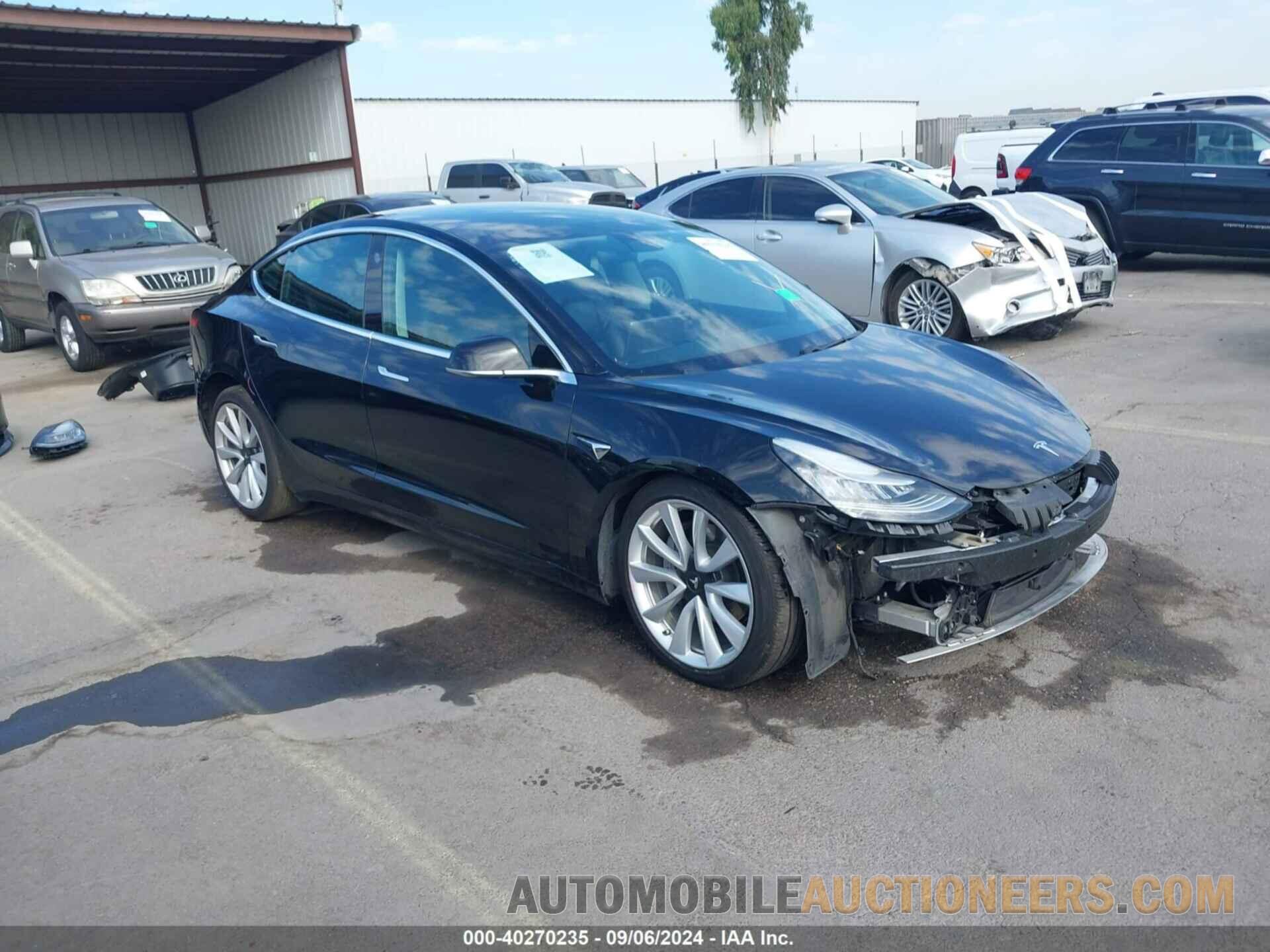 5YJ3E1EB0KF453439 TESLA MODEL 3 2019