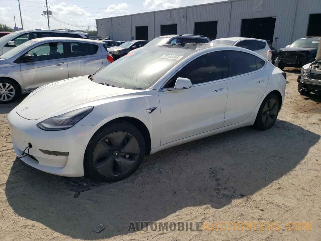 5YJ3E1EB0KF493424 TESLA MODEL 3 2019