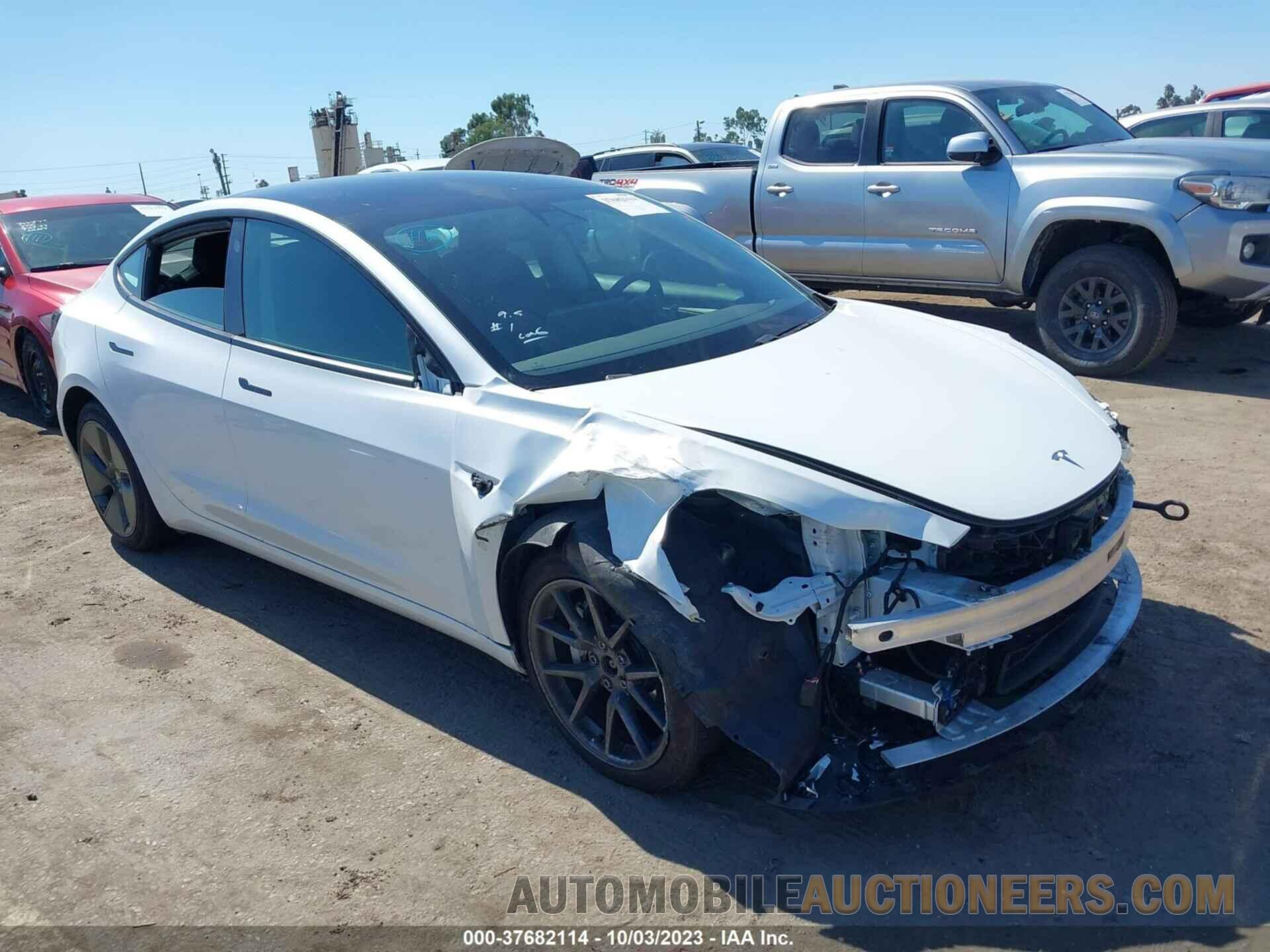 5YJ3E1EB0MF044702 TESLA MODEL 3 2021