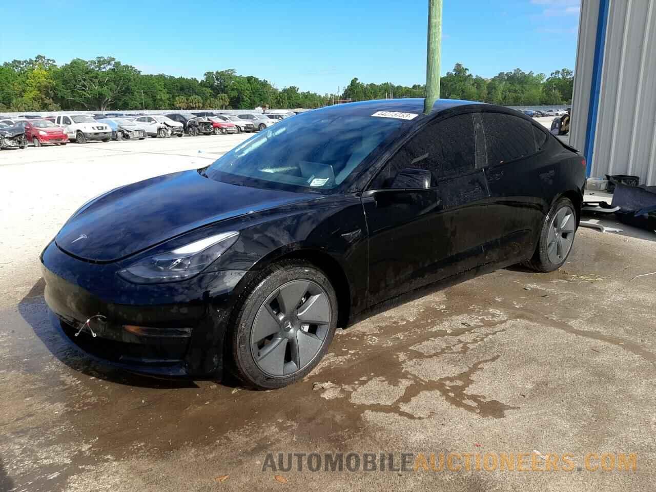 5YJ3E1EB0MF053965 TESLA MODEL 3 2021