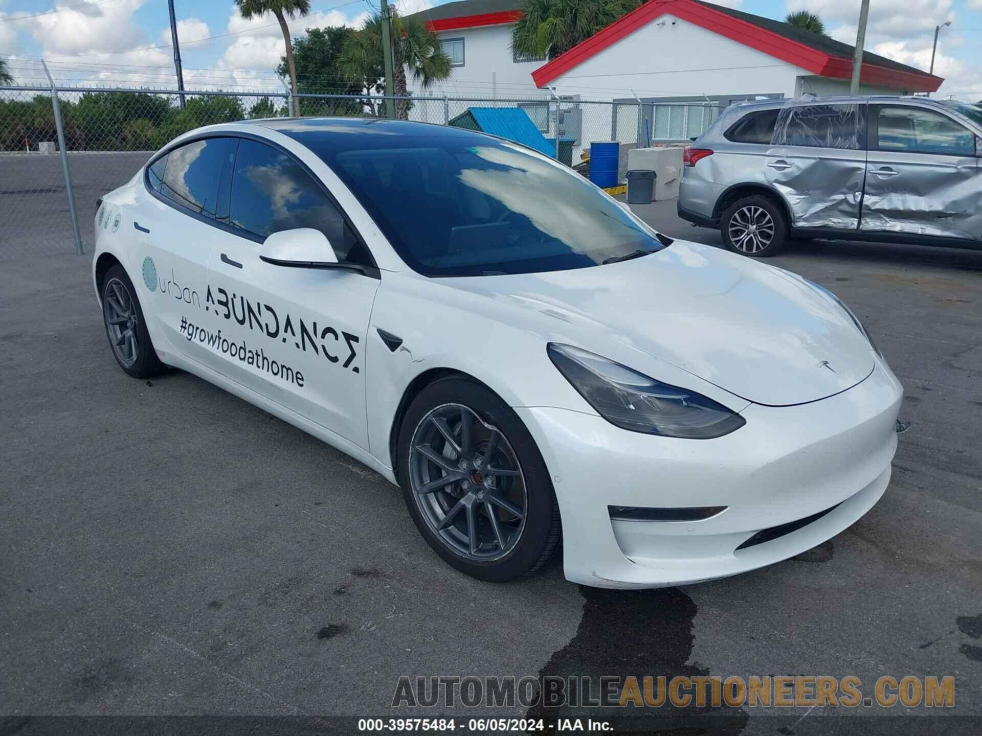 5YJ3E1EB0NF152626 TESLA MODEL 3 2022