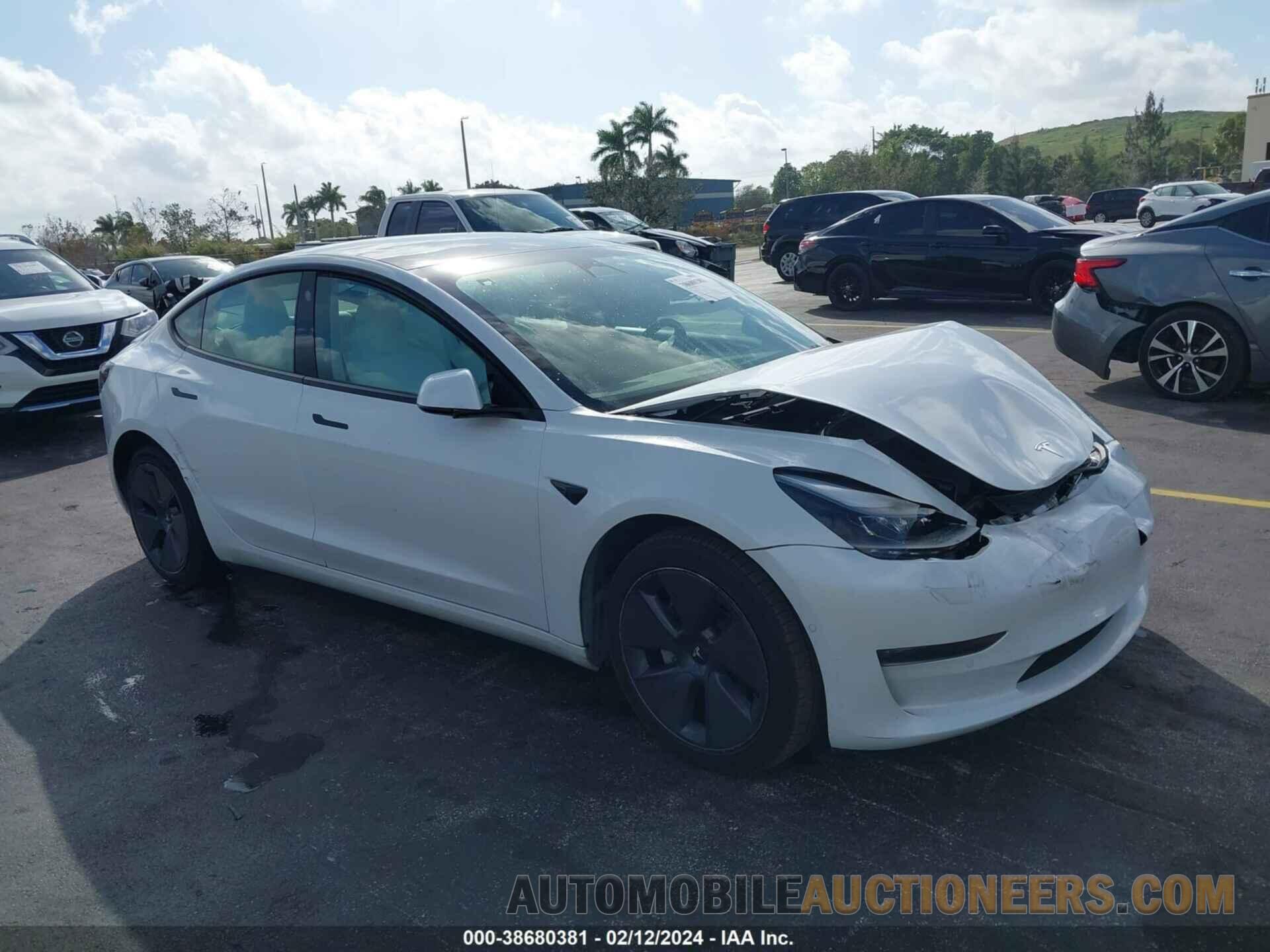 5YJ3E1EB0NF166736 TESLA MODEL 3 2022