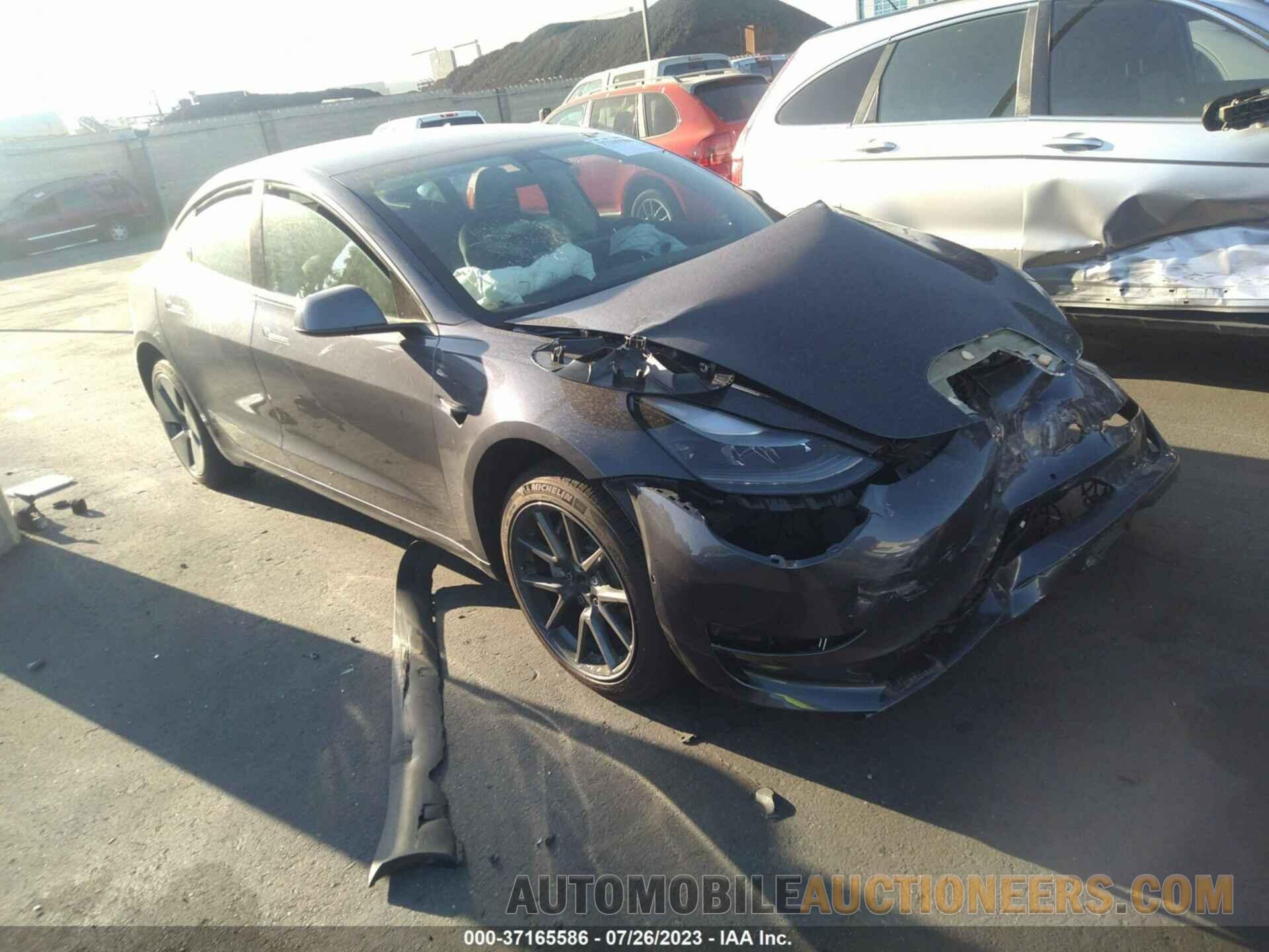 5YJ3E1EB0NF184203 TESLA MODEL 3 2022