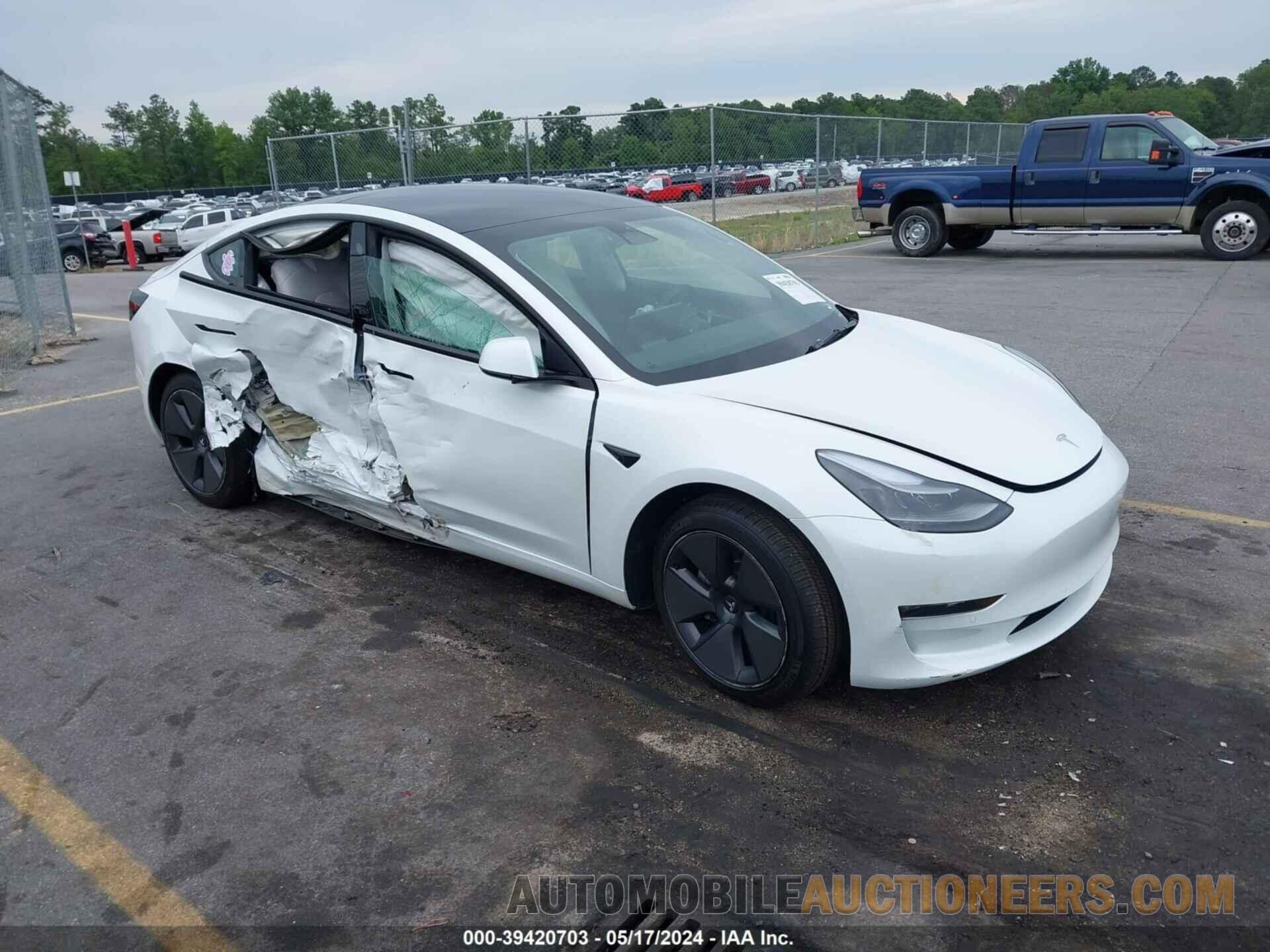 5YJ3E1EB0NF267002 TESLA MODEL 3 2022